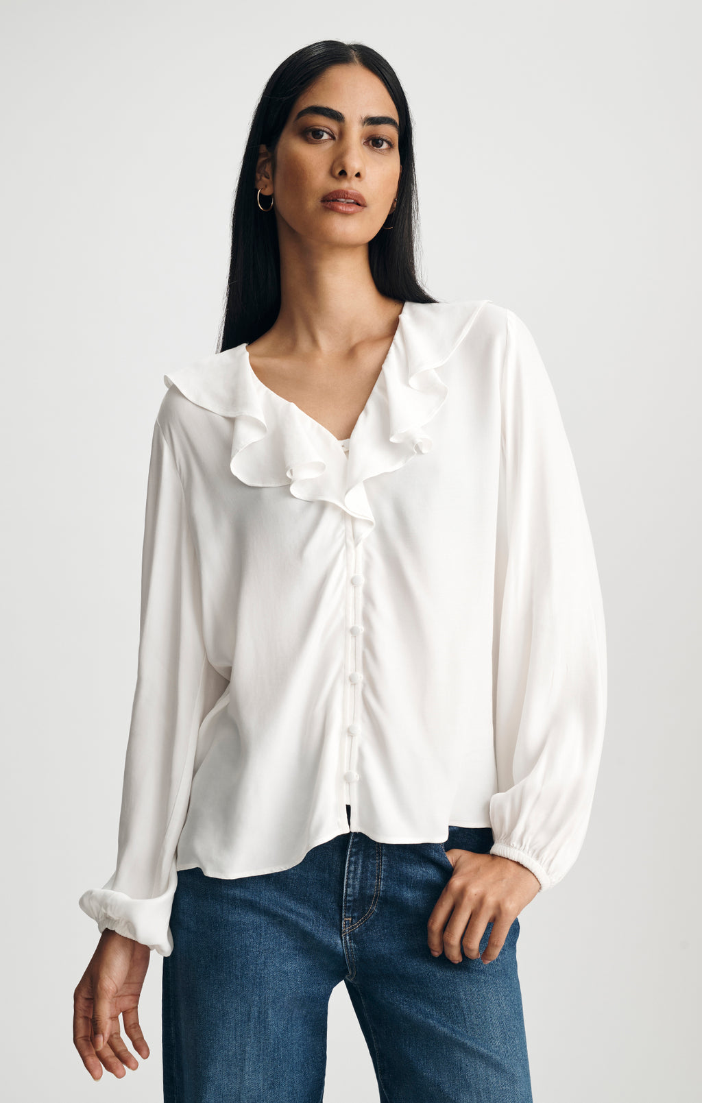 RUFFLE V-NECK SHIRT IN ANTIQUE WHITE - Mavi Jeans