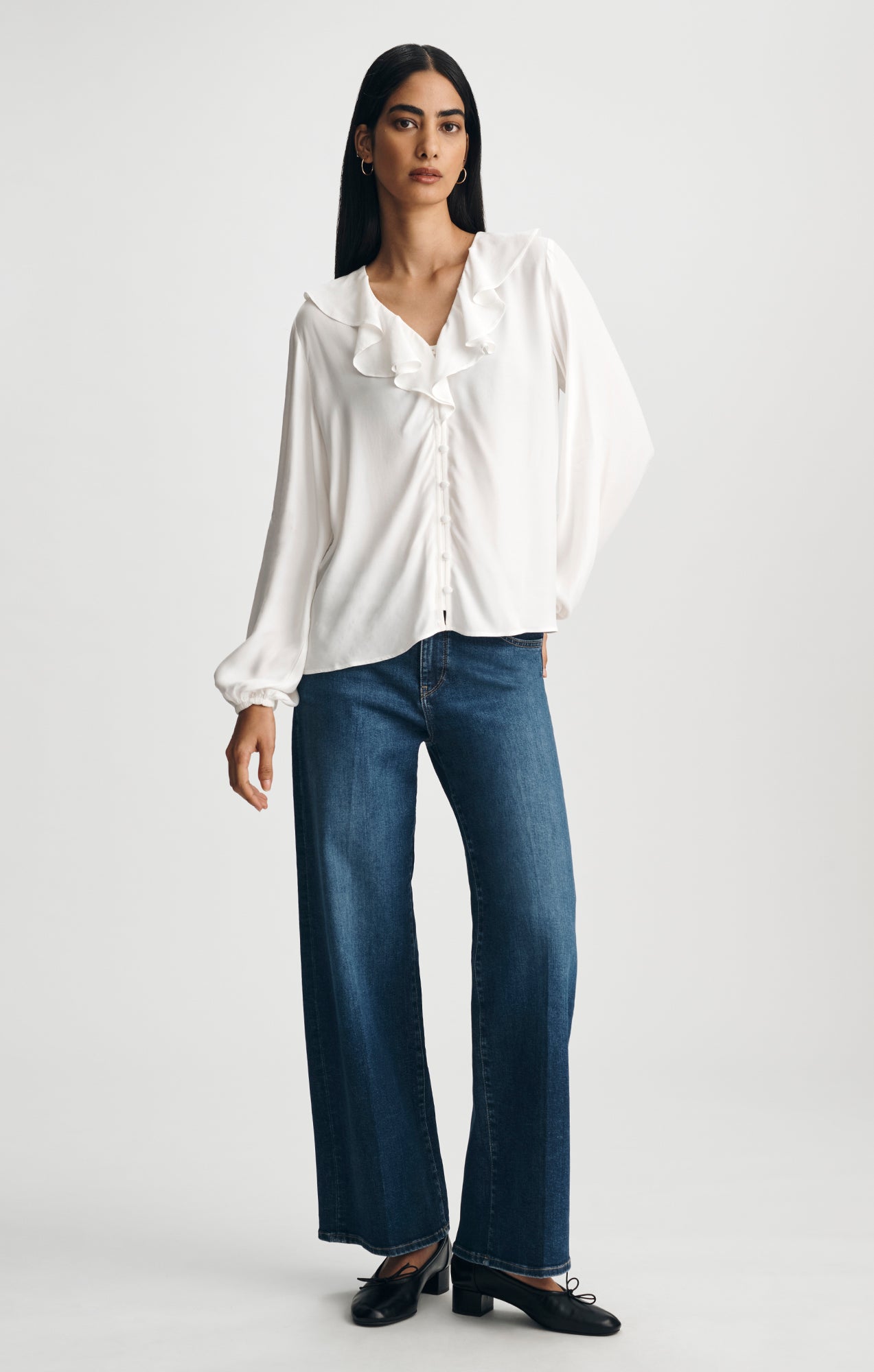 RUFFLE V-NECK SHIRT IN ANTIQUE WHITE - Mavi Jeans