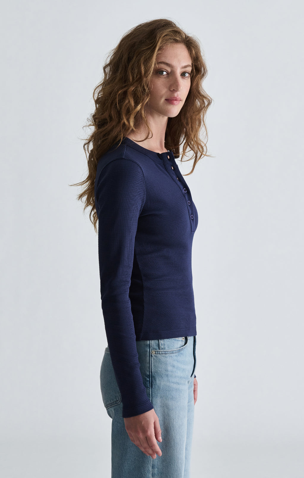WAFFLE KNIT LONG SLEEVE HENLEY T-SHIRT IN NAVAL ACADEMY - Mavi Jeans