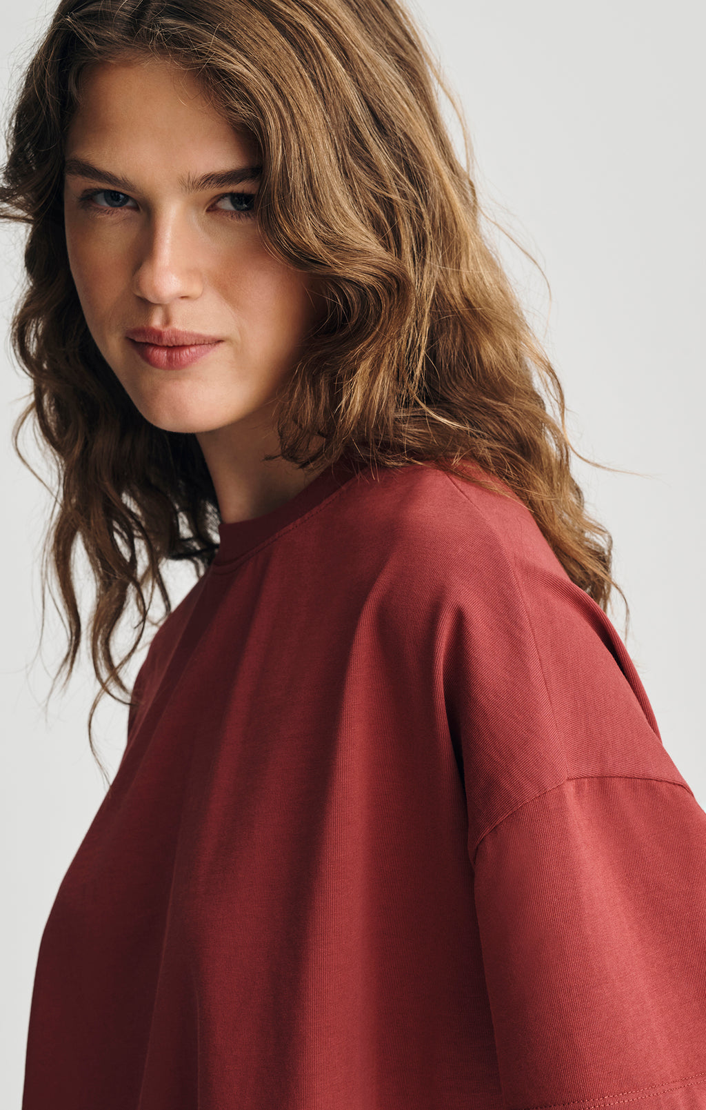 OVERSIZED CREW NECK T-SHIRT IN ROSEWOOD - Mavi Jeans