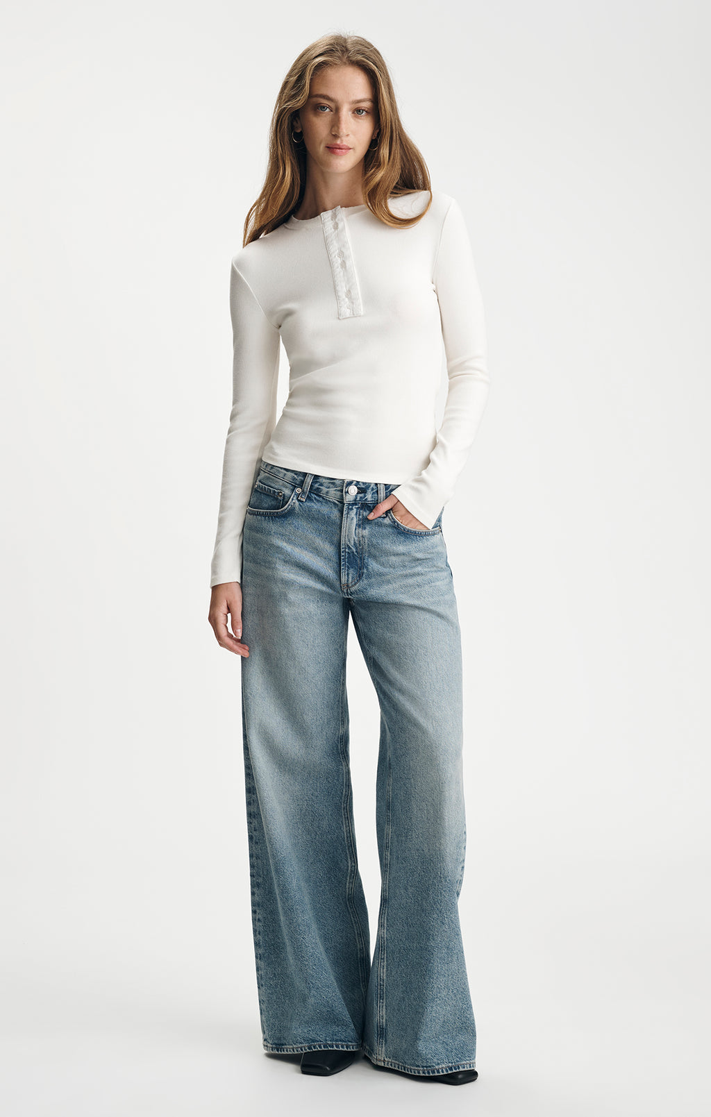 RIBBED LONG SLEEVE HENLEY T-SHIRT IN ANTIQUE WHITE - Mavi Jeans