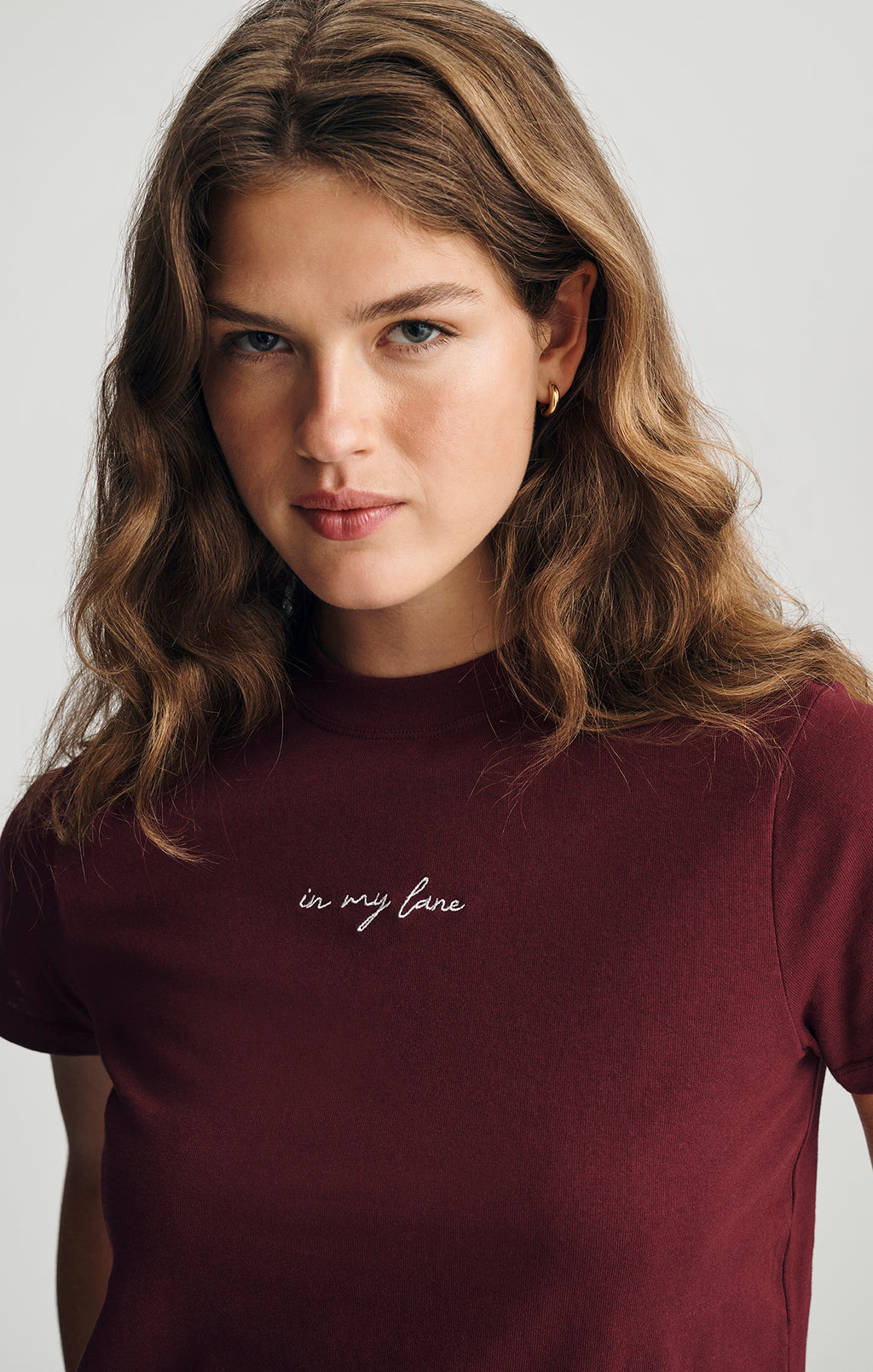 IN MY LANE GRAPHIC T-SHIRT IN WINDSOR WINE - Mavi Jeans