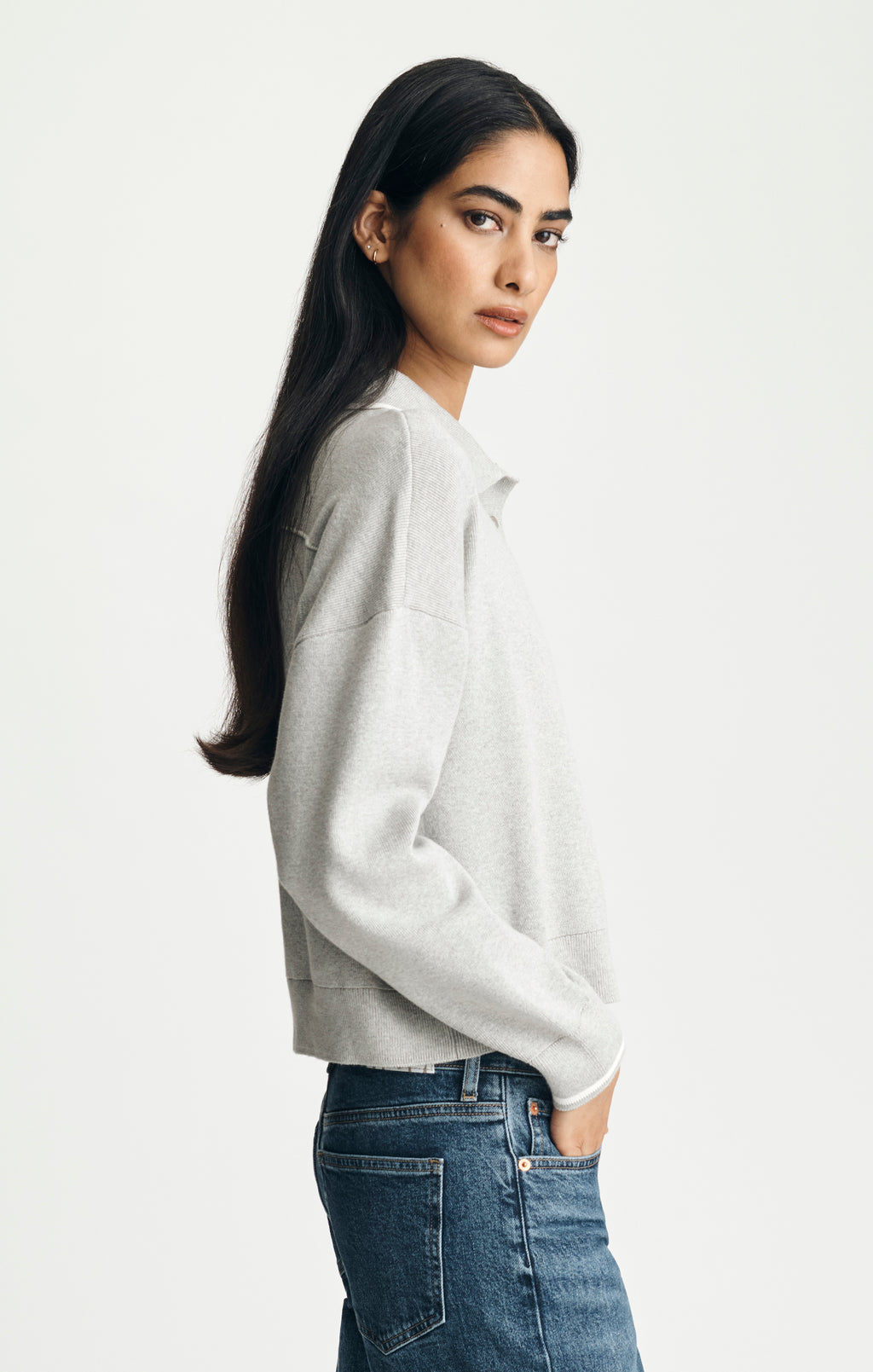 TIPPED POLO SWEATER IN MID GREY MELANGE