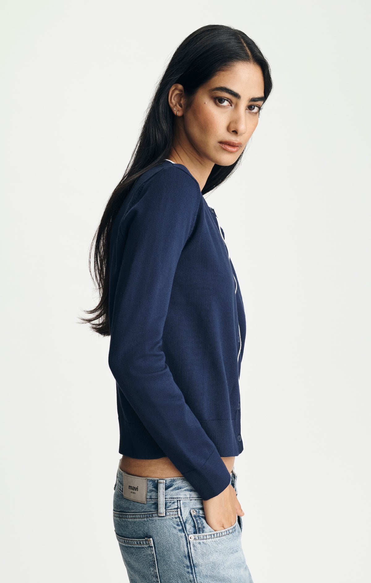 TIPPED CREW NECK CARDIGAN IN MARITIME BLUE - Mavi Jeans