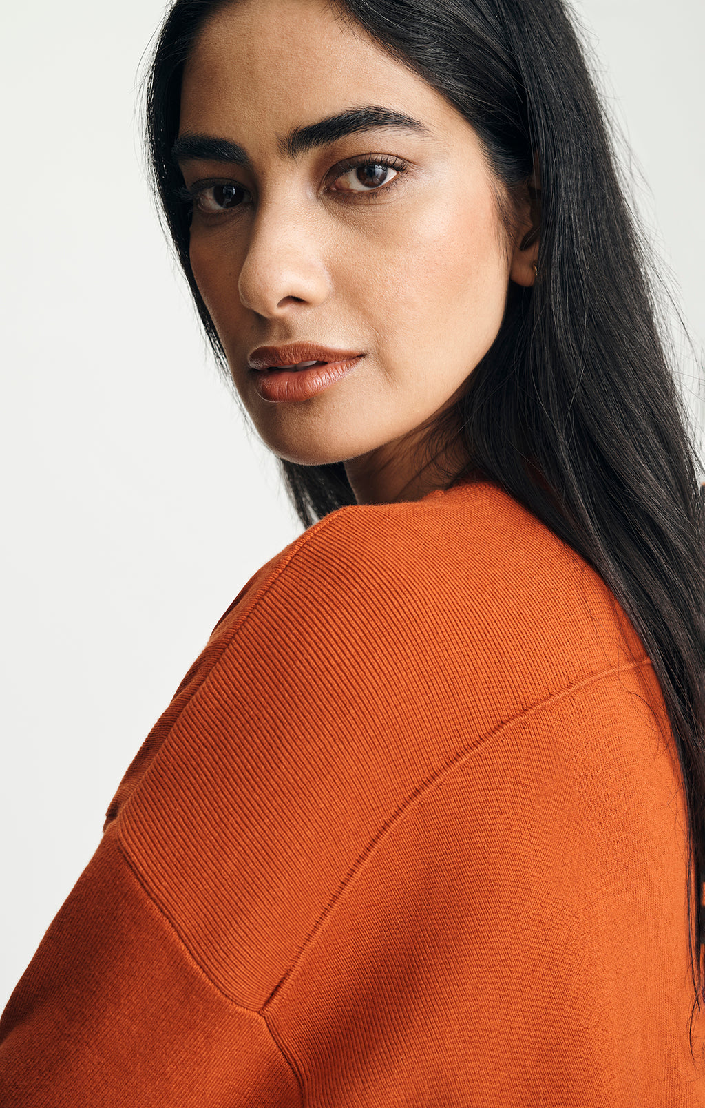 VARSITY CREW NECK SWEATER IN ROOIBOS TEA - Mavi Jeans