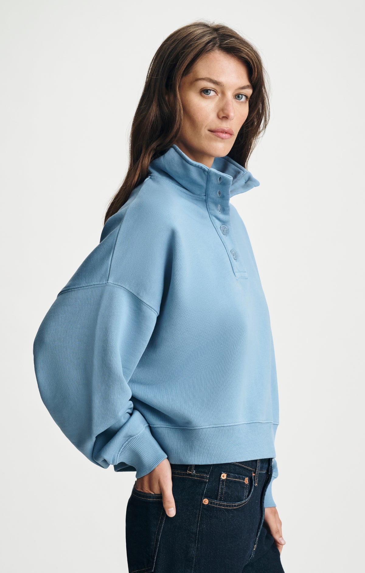 FLEECE FUNNEL NECK SWEATSHIRT IN CYANEUS - Mavi Jeans