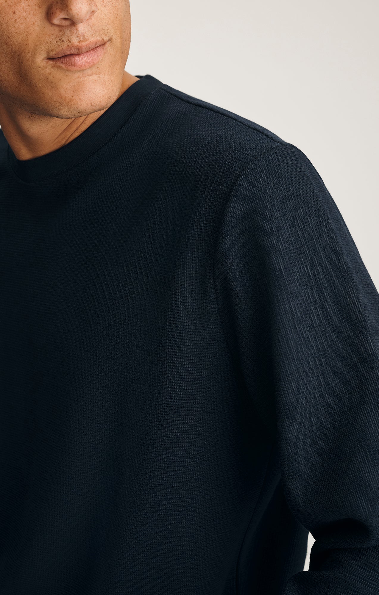 CREW NECK SWEATSHIRT IN DARK SAPPHIRE