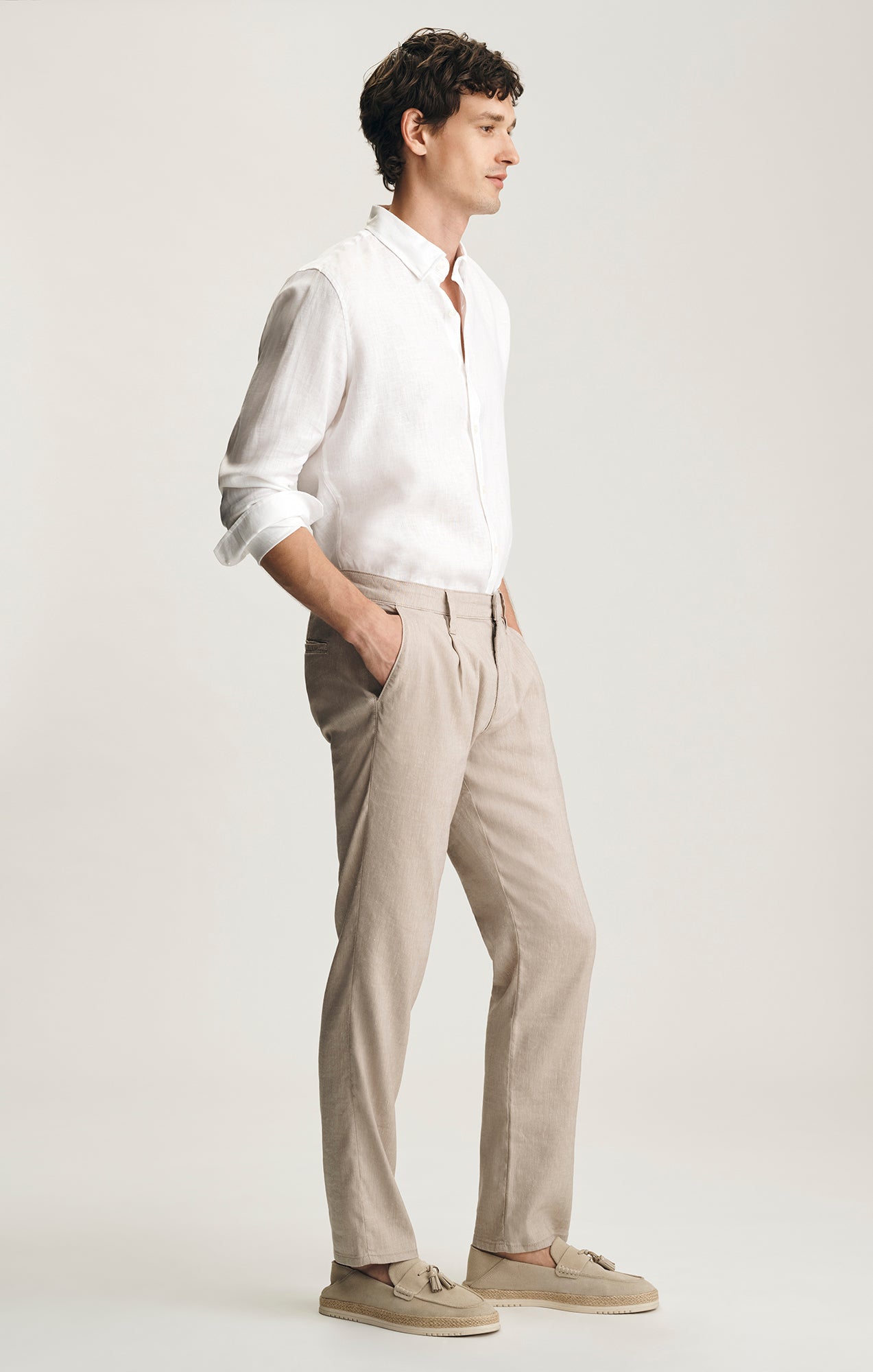 WILL PLEATED STRAIGHT CHINO IN COFFEE LINEN - Mavi Jeans