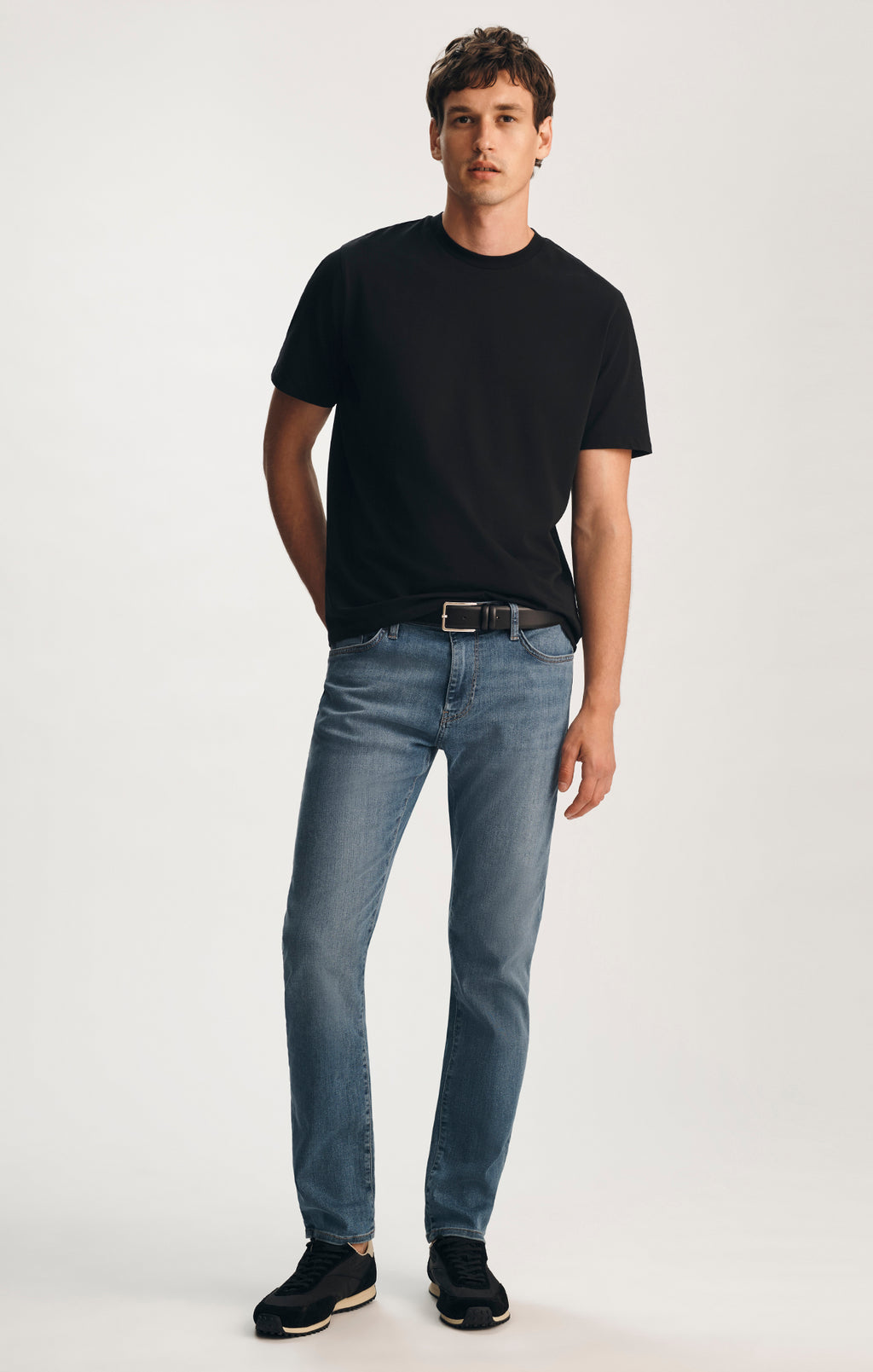 JAKE SLIM LEG IN DARK USED SUPERMOVE