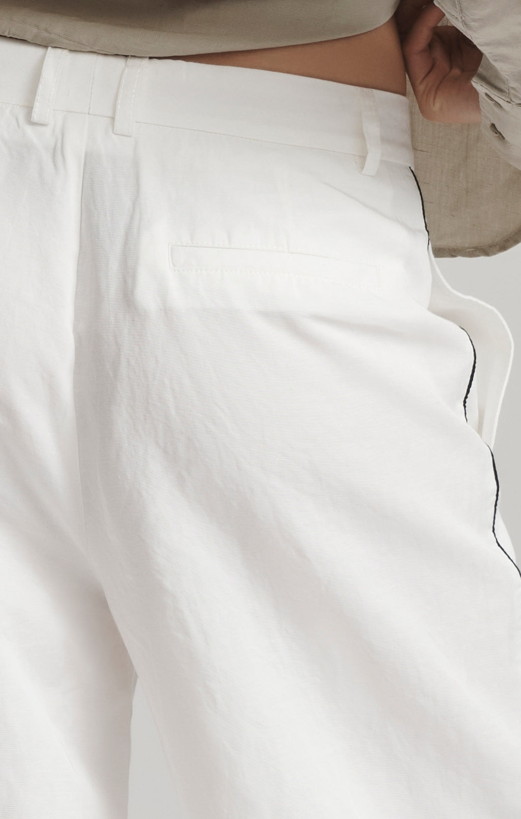 WIDE LEG TENCEL™ PANTS IN COCONUT MILK - Mavi Jeans