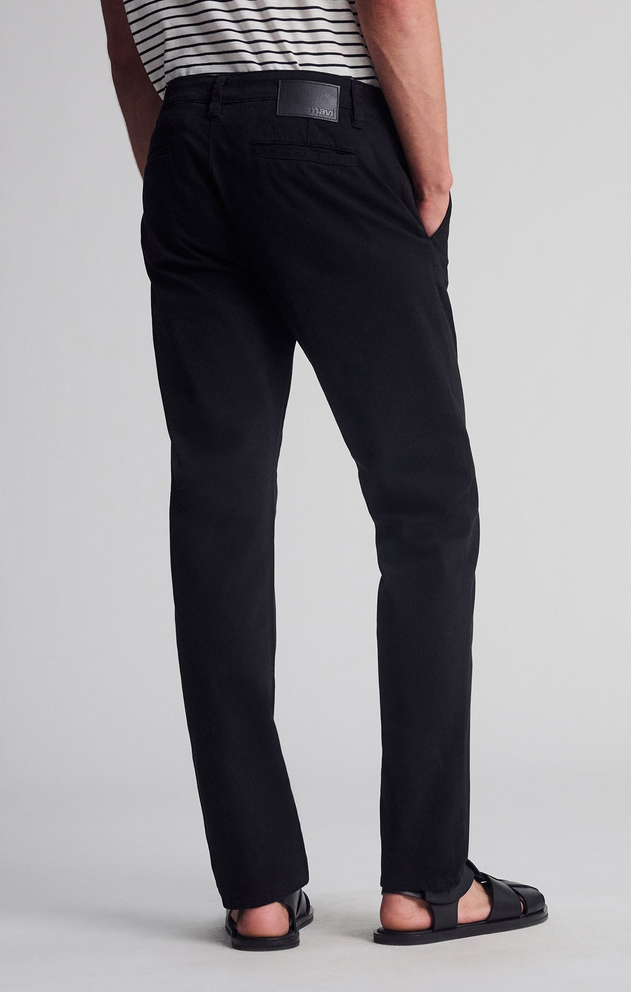 Mavi Men's Milton Slim Straight Chino In Black Casual Twill – Mavi