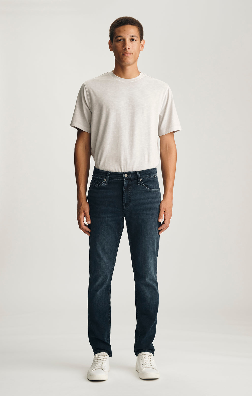 STEVE ATHLETIC FIT IN MIDNIGHT ORGANIC VINTAGE