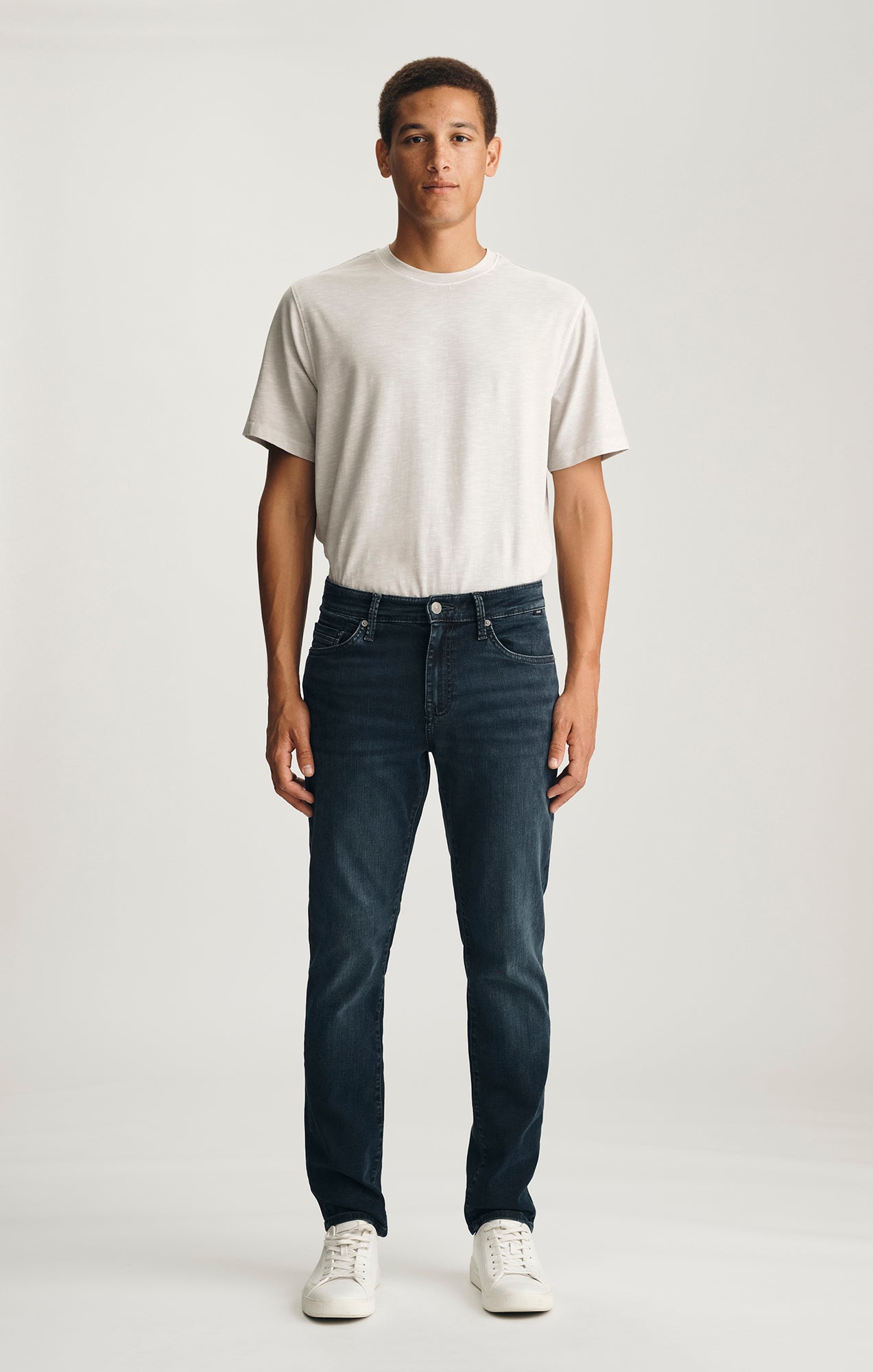 STEVE ATHLETIC FIT IN MIDNIGHT ORGANIC VINTAGE
