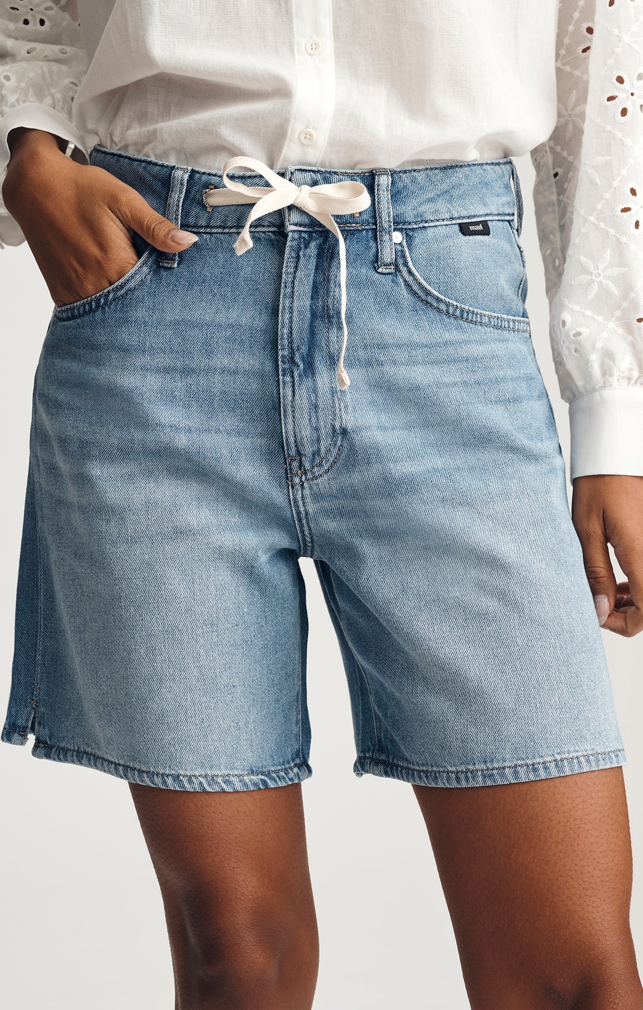 NELLA RELAXED SHORTS IN LIGHT BLUE WELL BLUE - Mavi Jeans
