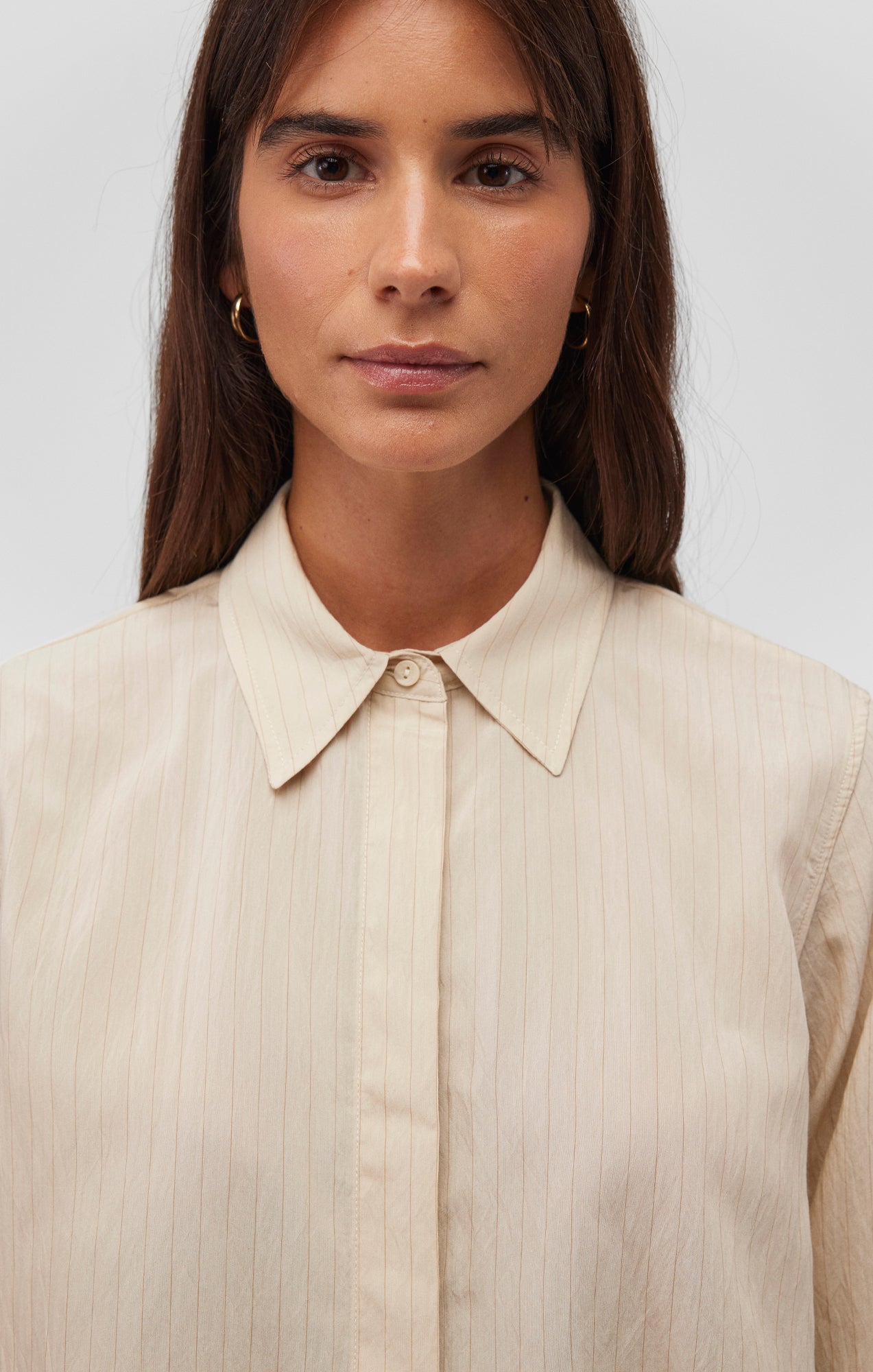 LONG SLEEVE BUTTON-UP SHIRT IN COCONUT MILK STRIPE - Mavi Jeans