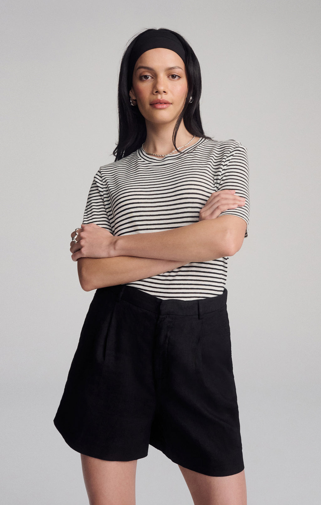 LINEN SHORTS IN BLACK - Mavi Jeans