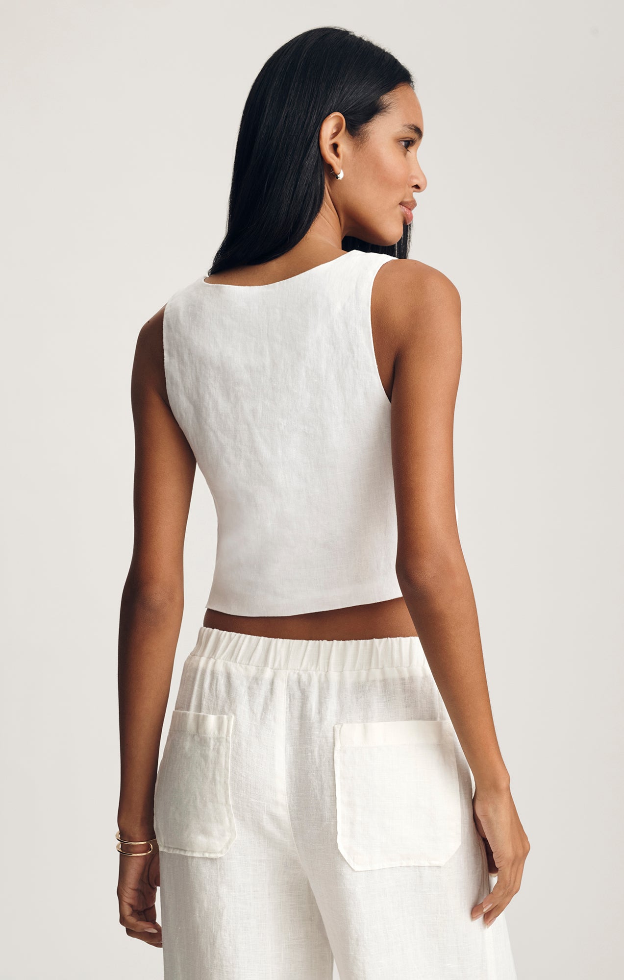 CROPPED BUTTON-UP TANK TOP IN WHITE - Mavi Jeans