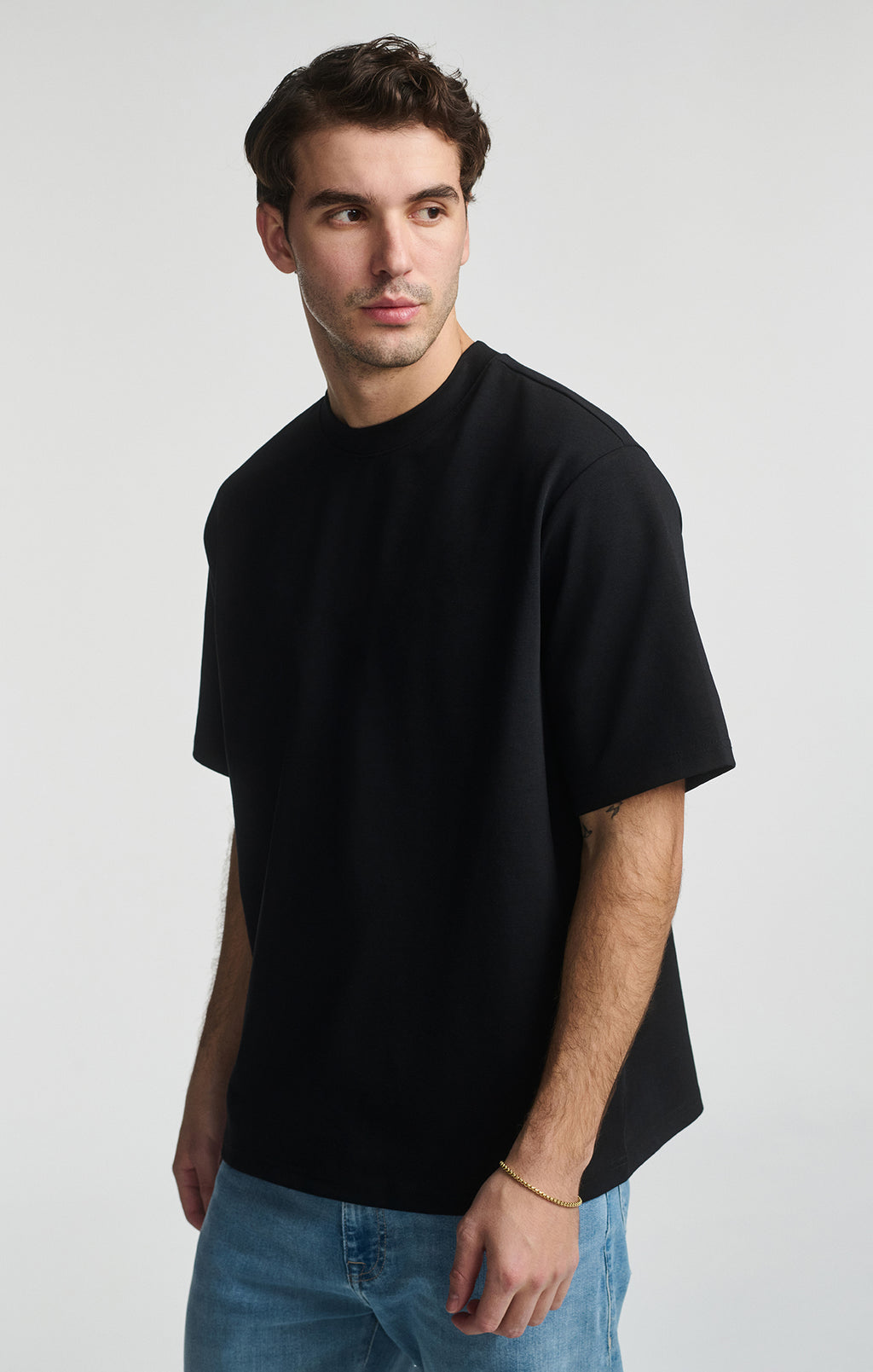 SHORT SLEEVE CREW NECK T-SHIRT IN BLACK - Mavi Jeans