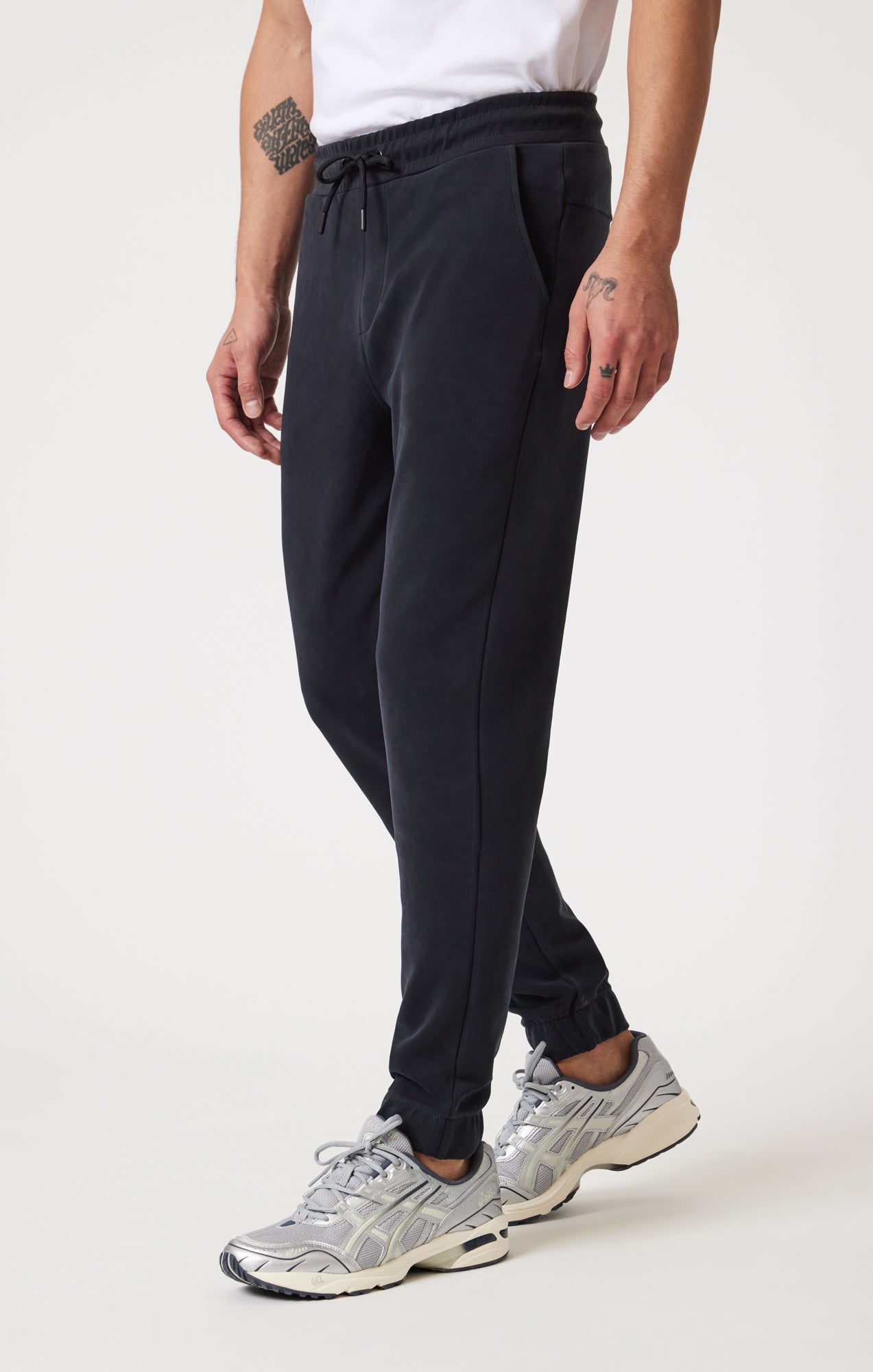 Mavi Men's Sweatpants In Jet Black – Mavi Jeans