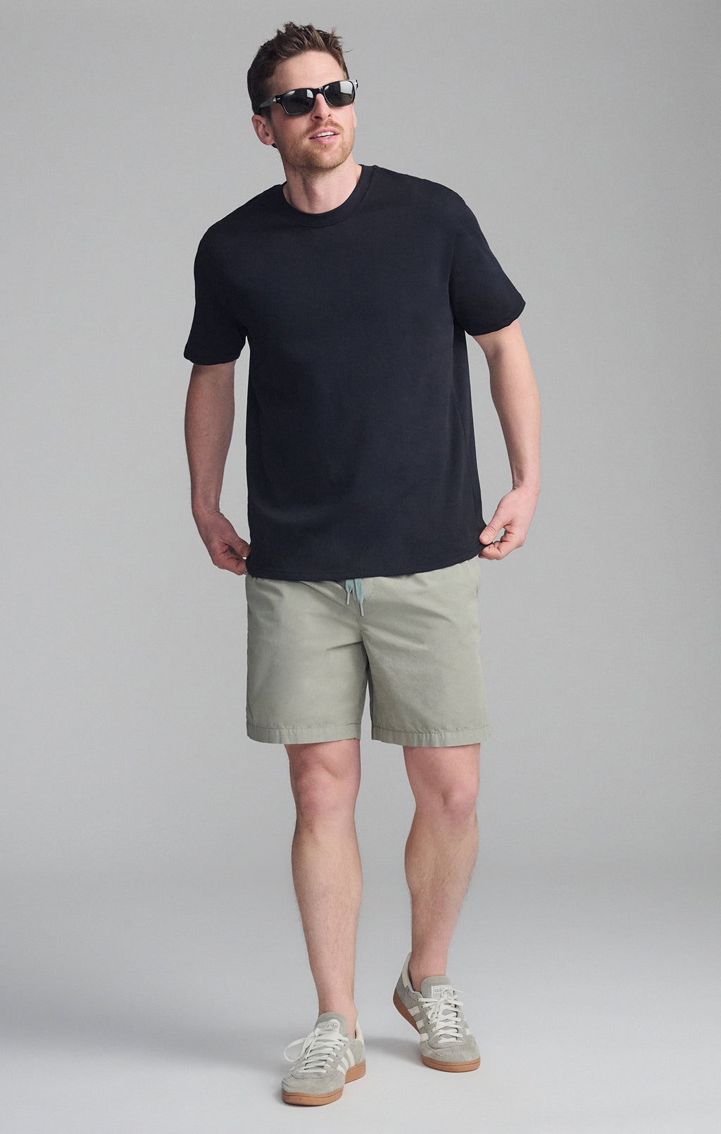 SHORT SLEEVE CREW NECK T-SHIRT IN BLACK - Mavi Jeans