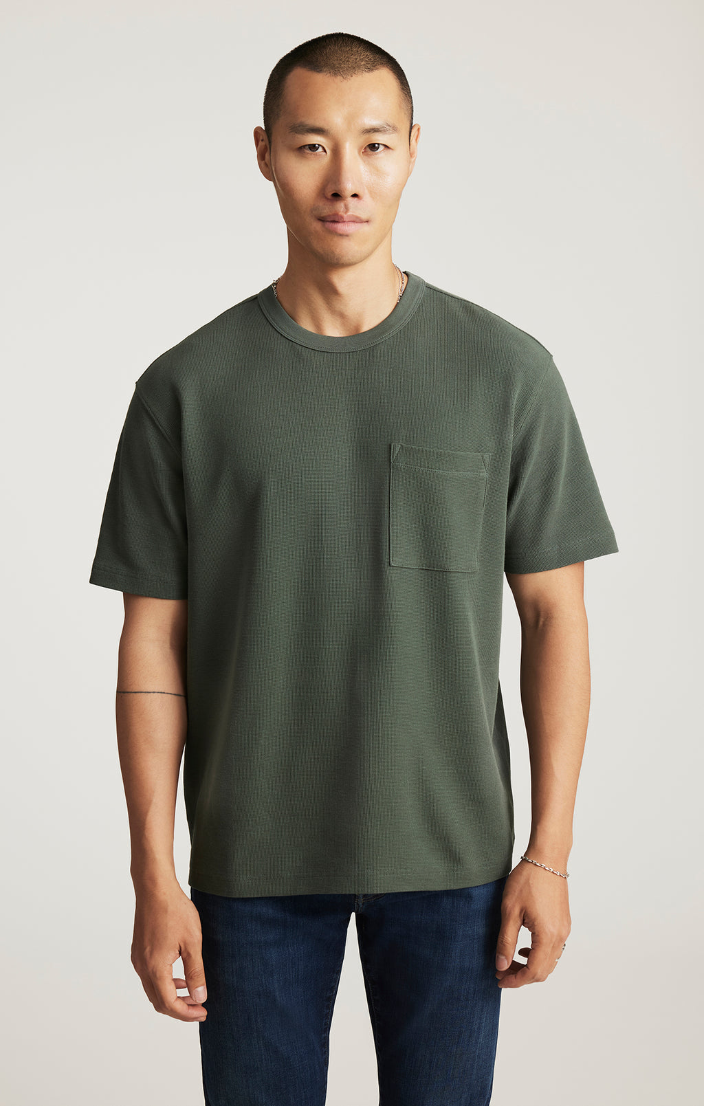 EDITION POCKET T-SHIRT IN URBAN CHIC - Mavi Jeans