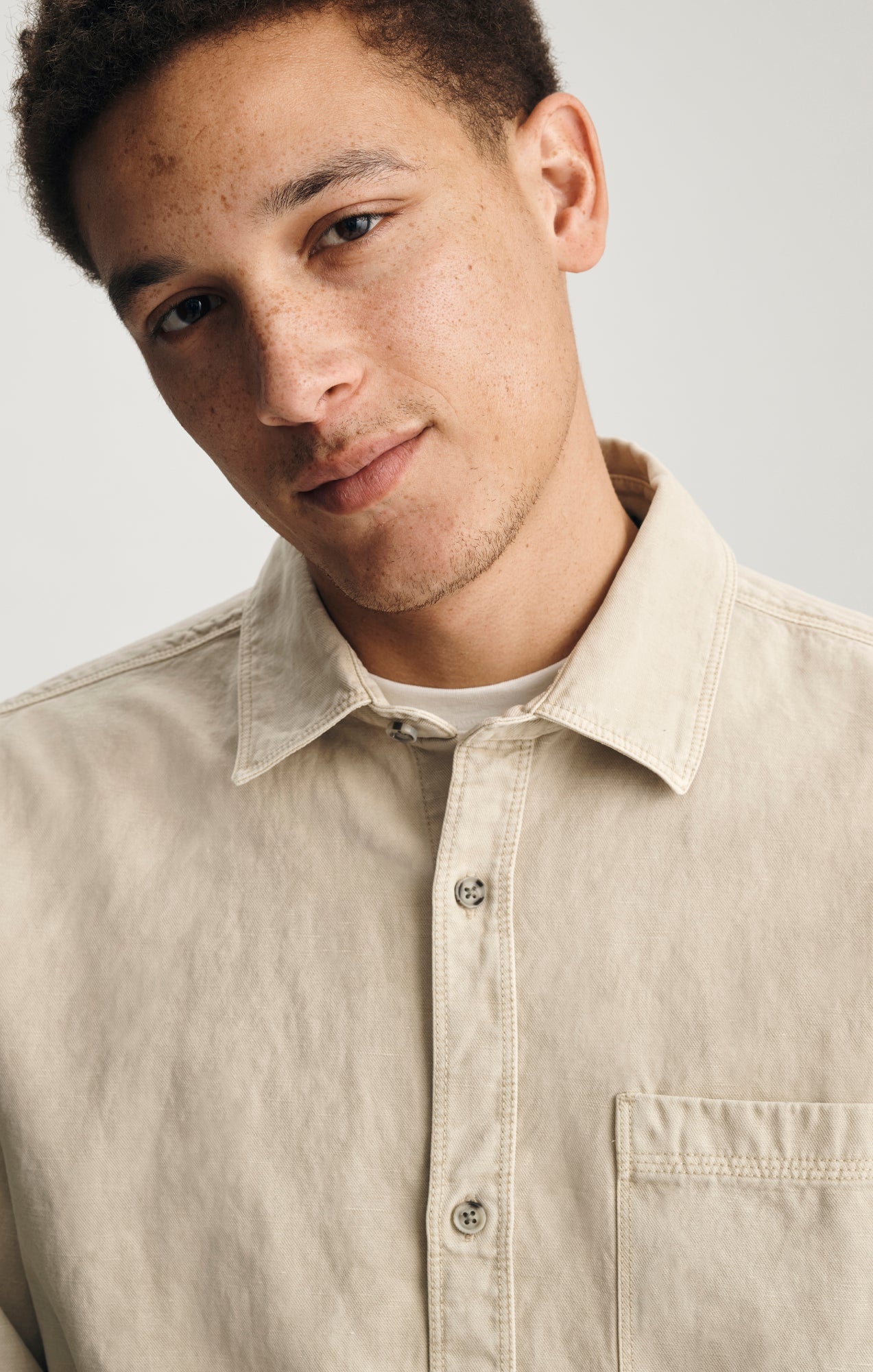 TENCEL™ ONE POCKET BUTTON-UP SHIRT IN FEATHER GRAY - Mavi Jeans