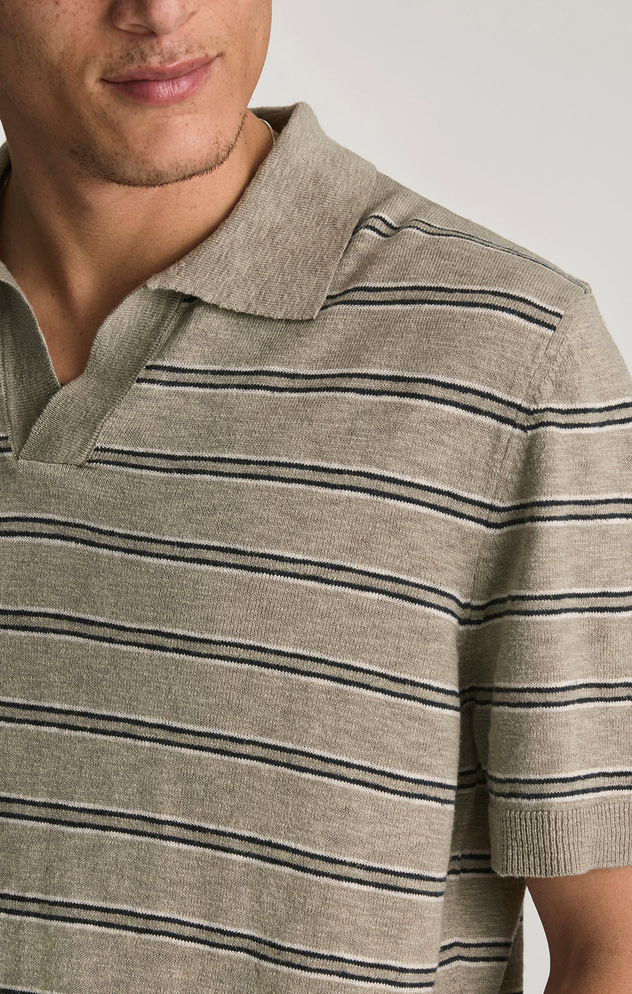 JOHNNY COLLAR POLO SWEATER IN ELEPHANT SKIN - Mavi Jeans