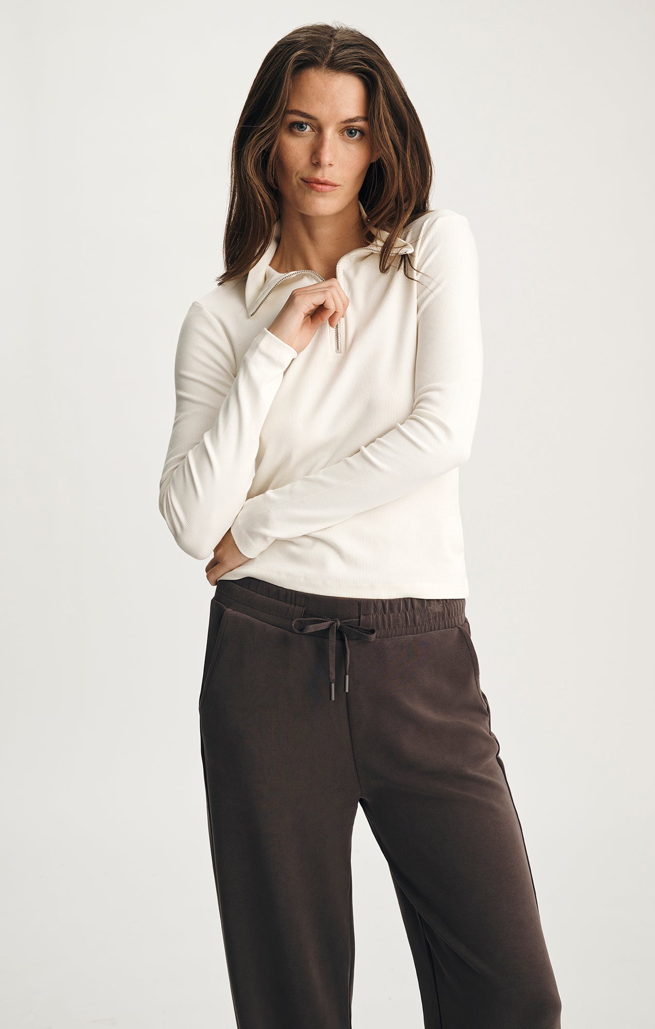 SPORTY LUXE HALF ZIP SHIRT IN COCONUT MILK
