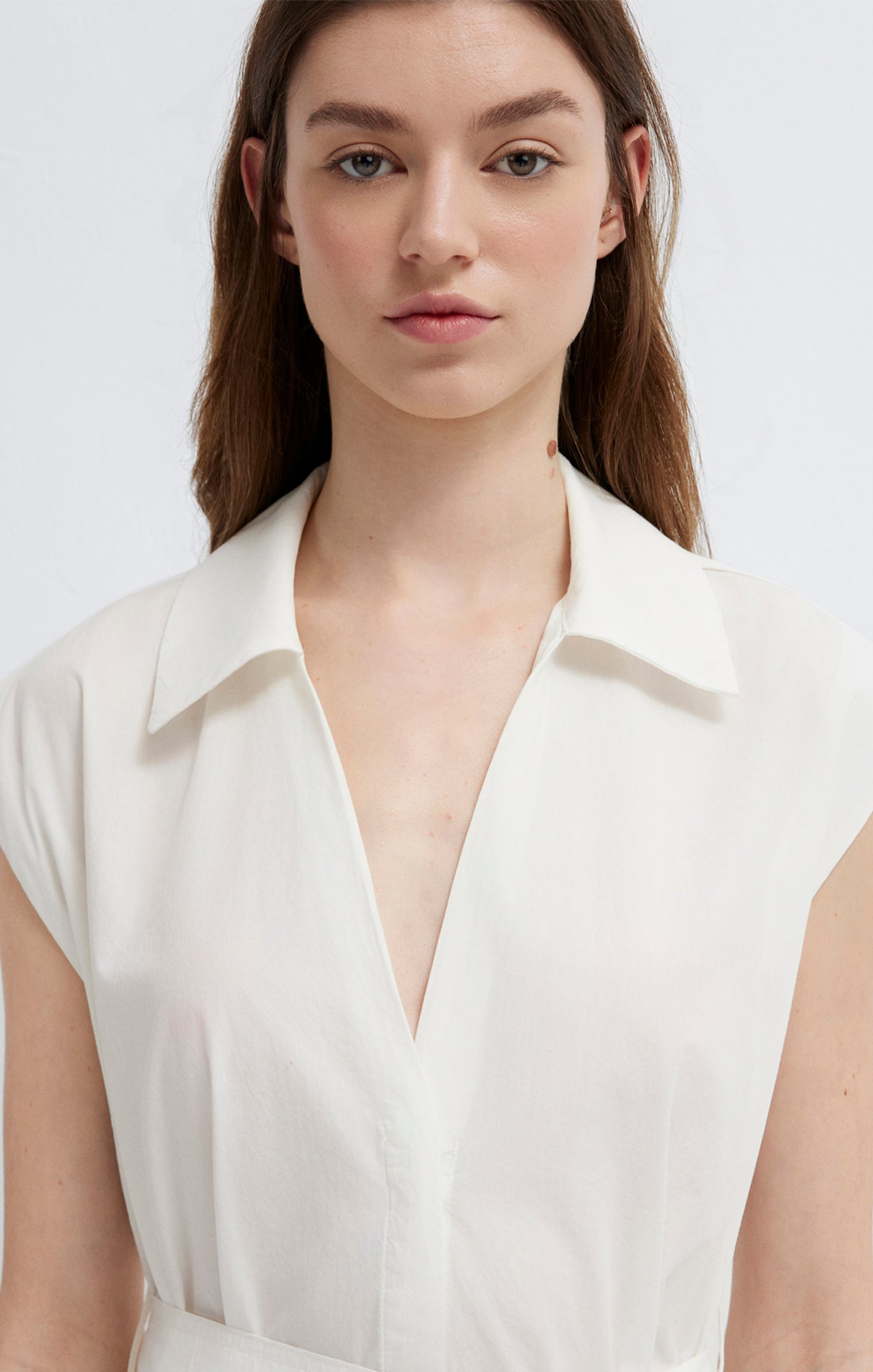 TIE-WAIST MIDI SHIRTDRESS IN ANTIQUE WHITE