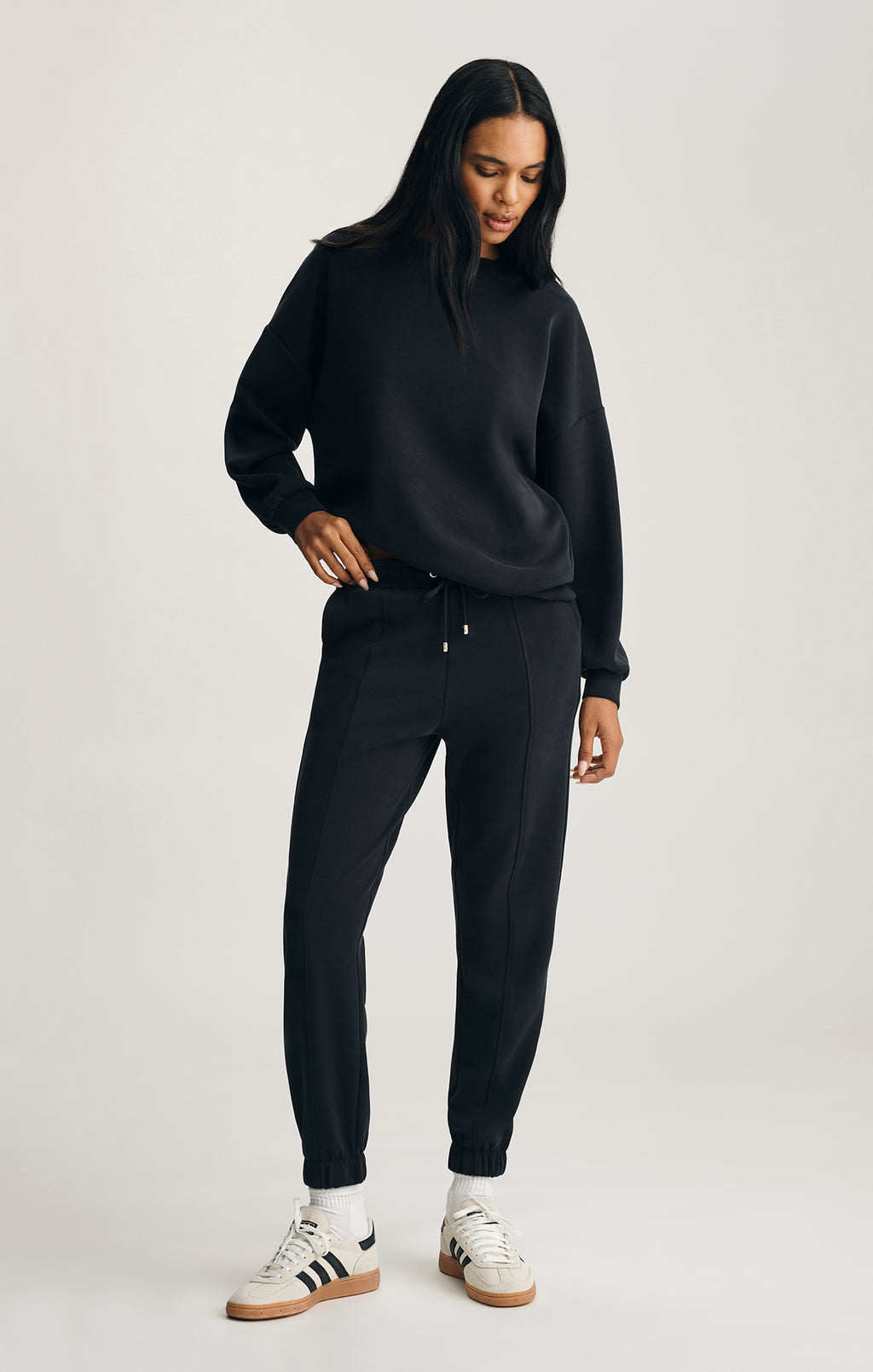 LUXE TOUCH SWEATPANTS IN BLACK