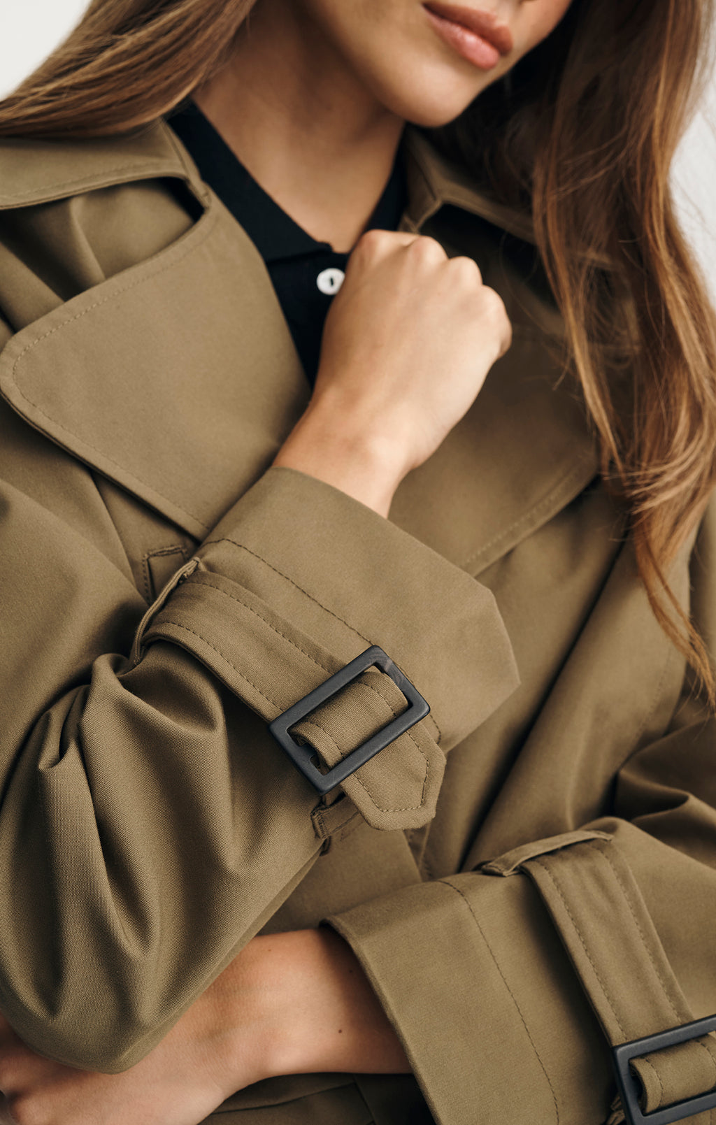 CROPPED TRENCH COAT IN MILITARY OLIVE - Mavi Jeans