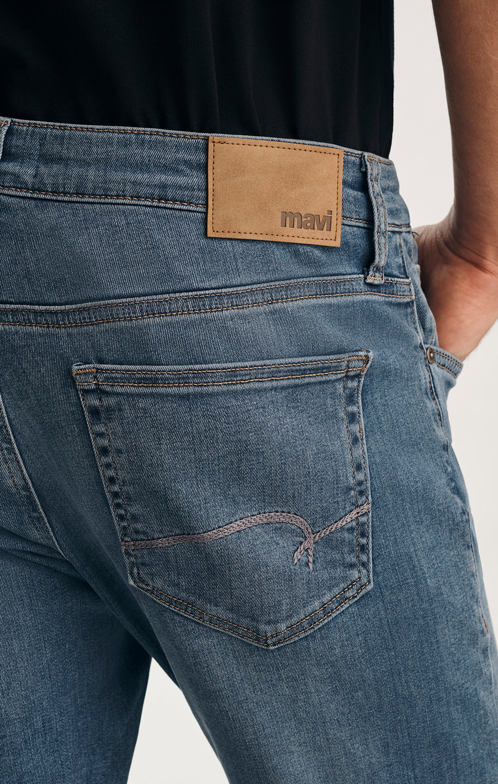 JAKE SLIM LEG IN DARK USED SUPERMOVE