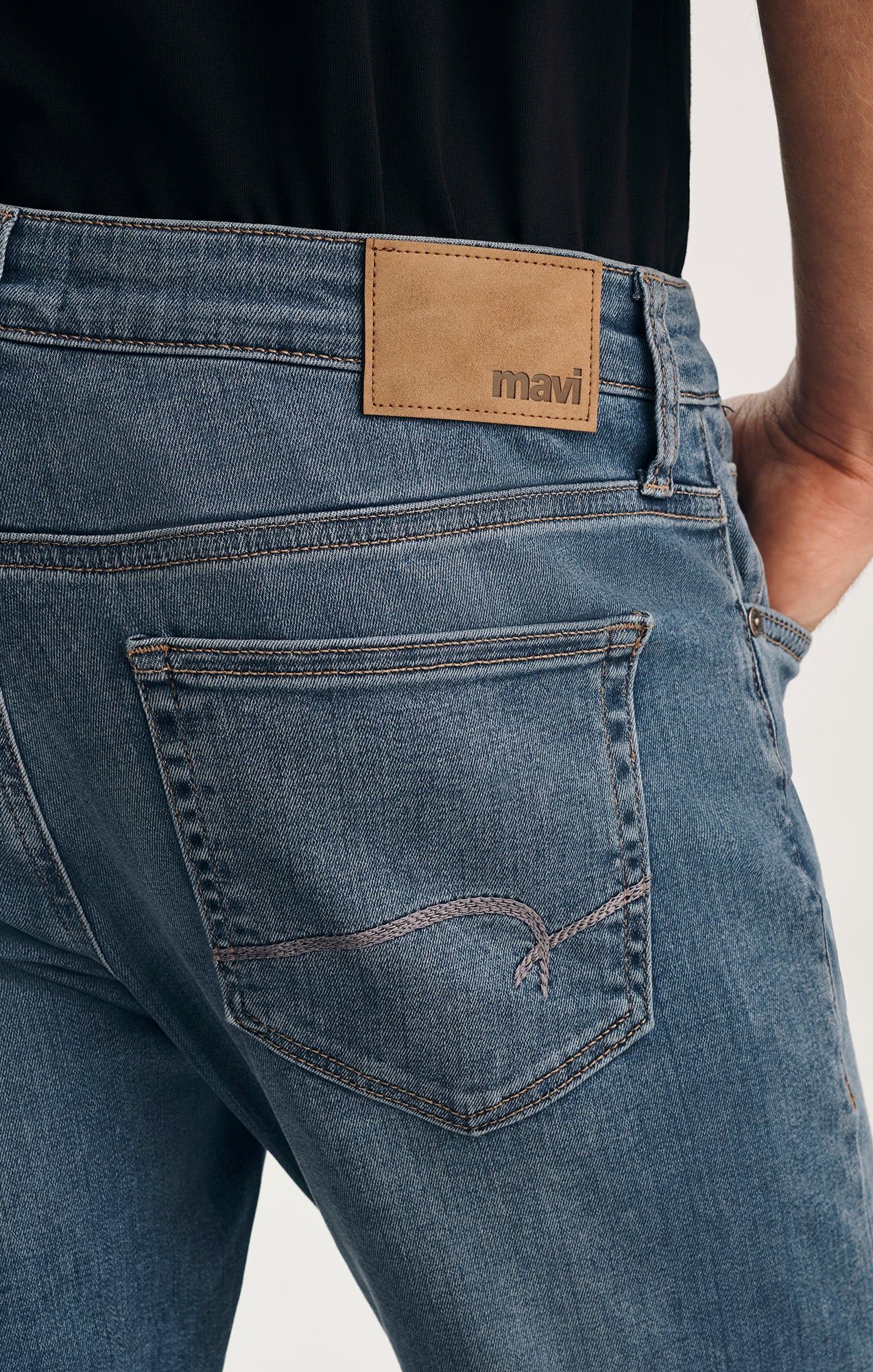 JAKE SLIM LEG IN DARK USED SUPERMOVE