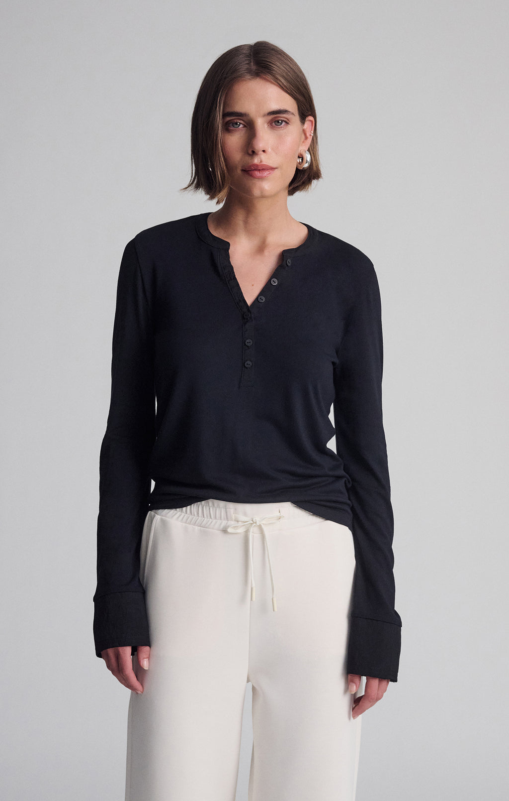 LONG SLEEVE HENLEY IN BLACK - Mavi Jeans