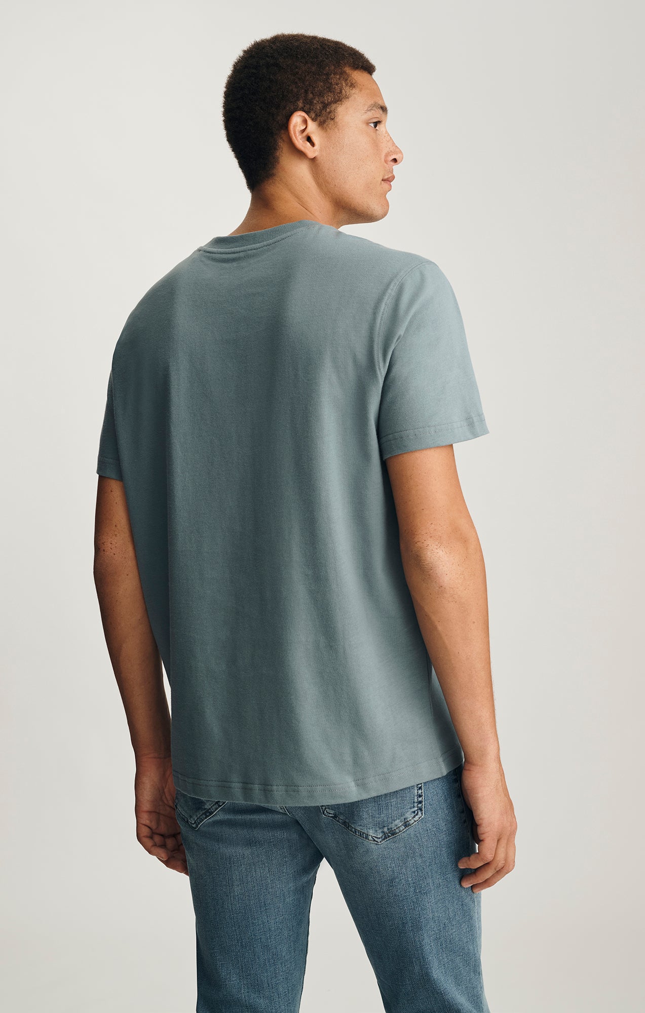 BASIC SHORT SLEEVE T-SHIRT IN GOBLIN BLUE