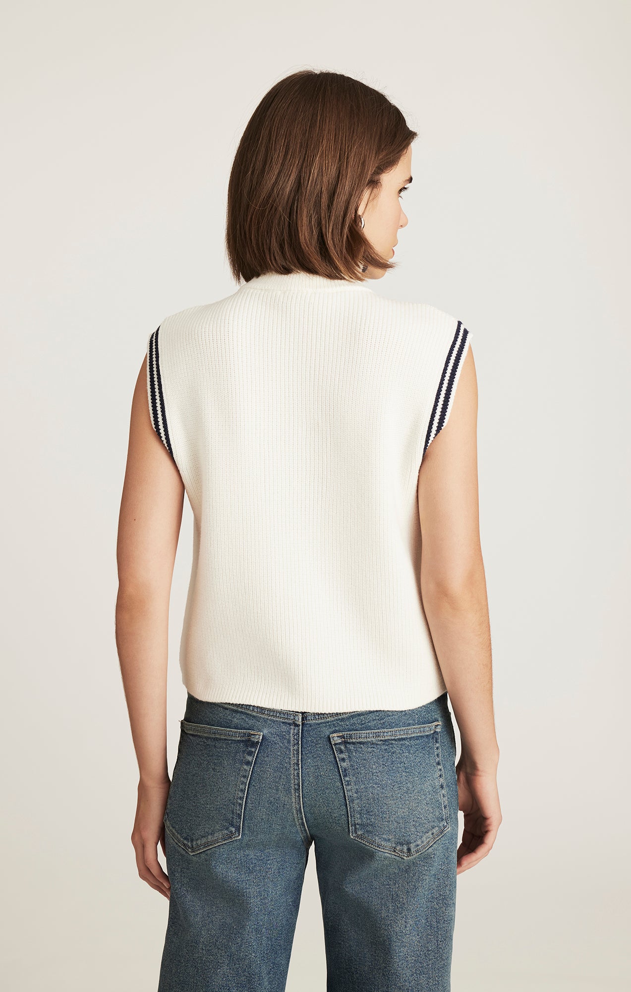 QUARTER ZIP SWEATER VEST IN ANTIQUE WHITE