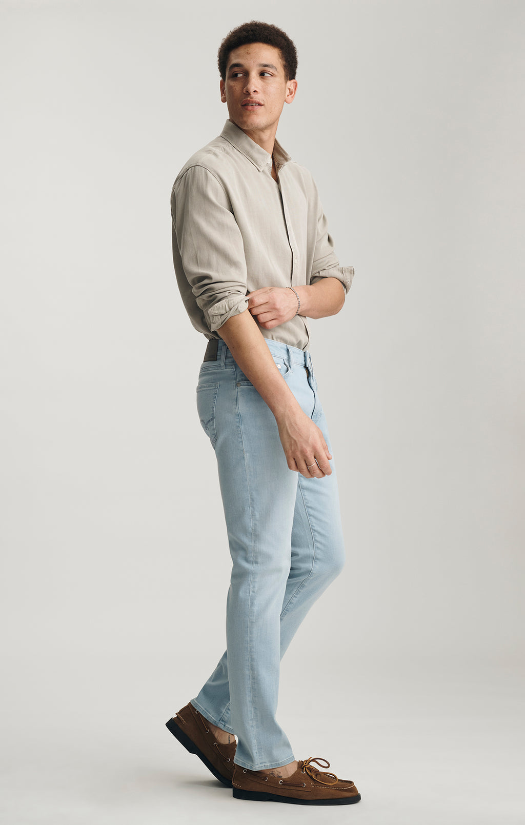 JAKE SLIM LEG IN BLEACHED FEATHER BLUE