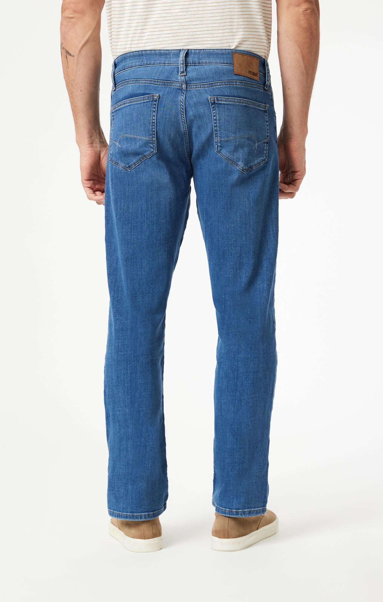 MATT RELAXED STRAIGHT LEG IN MID BRUSHED FEATHER BLUE - Mavi Jeans