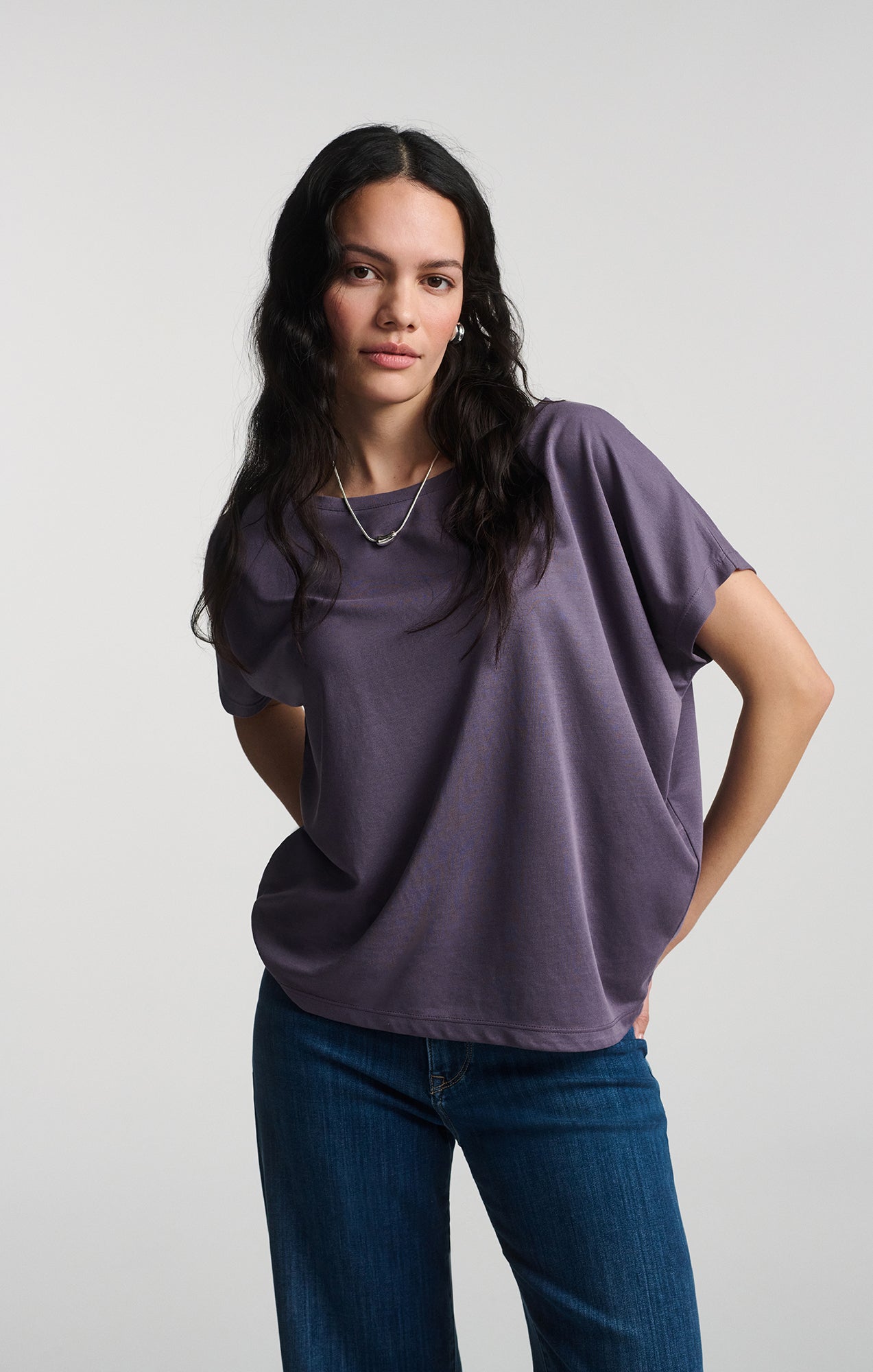 LUXE TOUCH TENCEL™ BOAT NECK T-SHIRT IN CADET - Mavi Jeans
