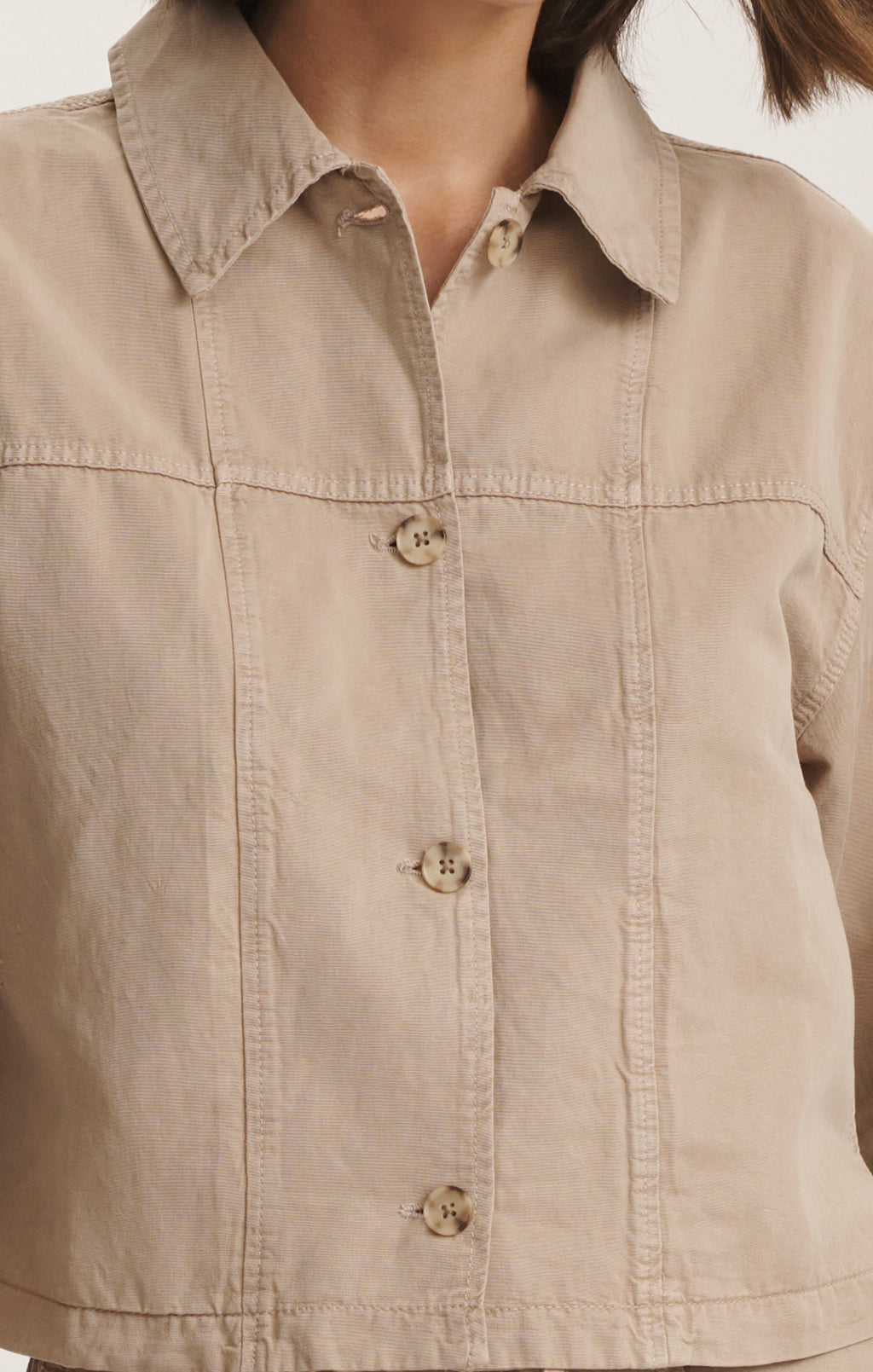 CROPPED TENCEL™ OVERSHIRT IN CHINCHILLA - Mavi Jeans