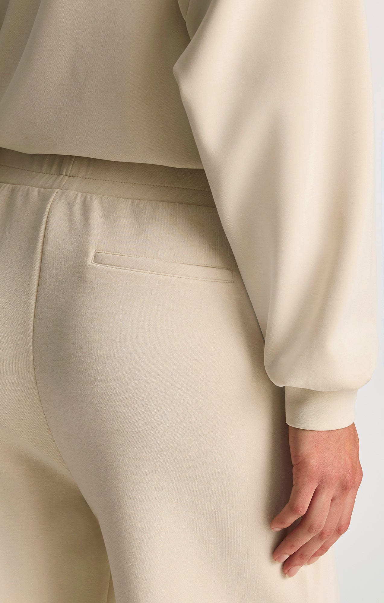 SPORTY LUXE TENCEL PANTS IN BONE WHITE - Mavi Jeans