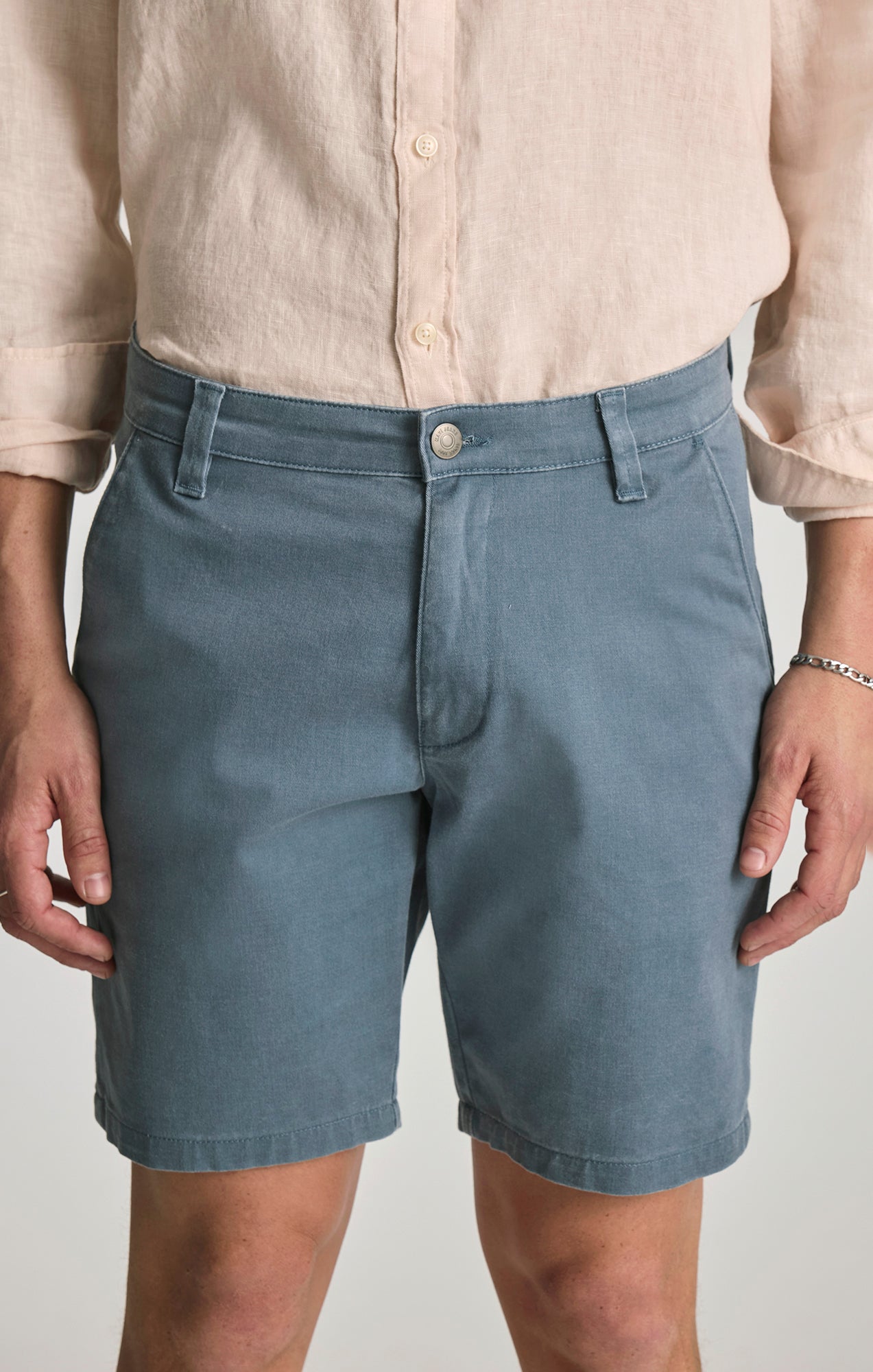 NOAH SHORTS IN FADED BLUE VINTAGE COLORED