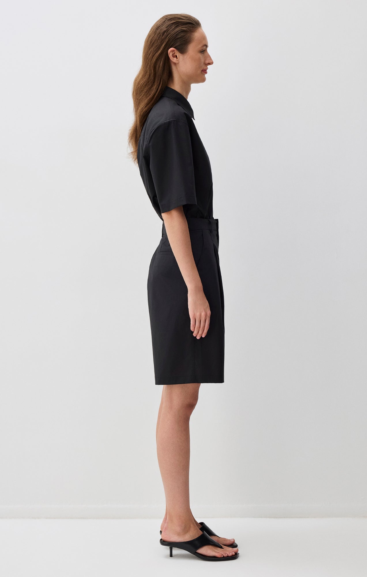 PLEATED SHORTS IN BLACK - Mavi Jeans