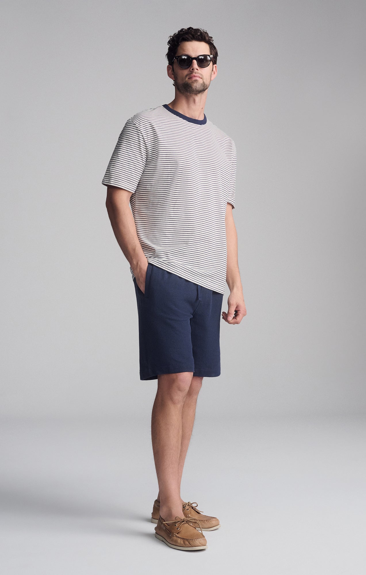 STRIPED SHORT SLEEVE CREW NECK T-SHIRT IN BLACK IRIS - Mavi Jeans