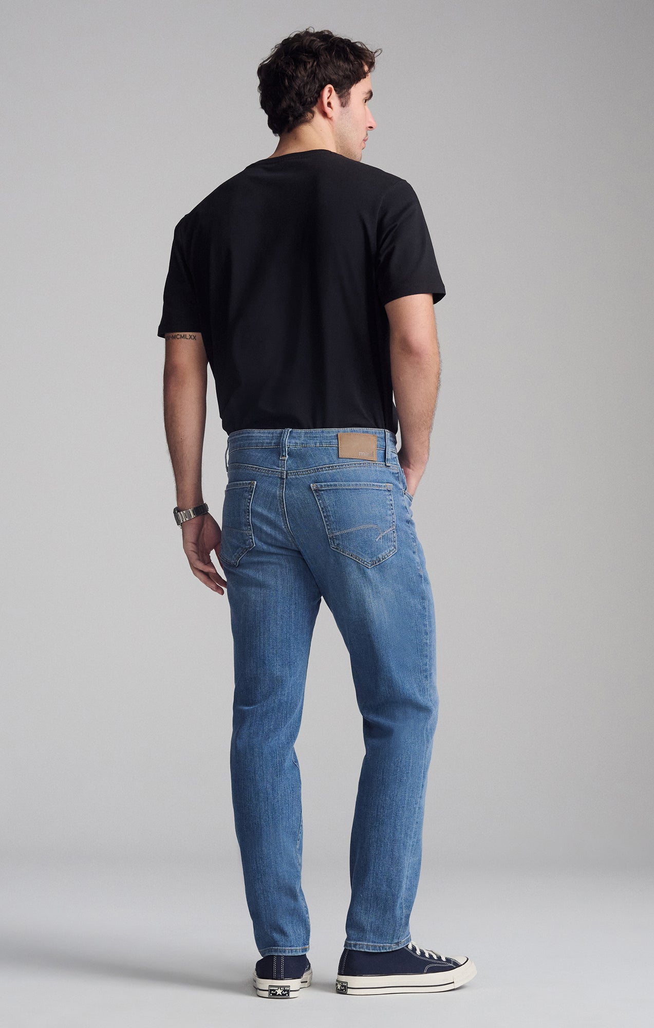 STEVE ATHLETIC FIT IN MID SHADED WILLIAMSBURG - Mavi Jeans