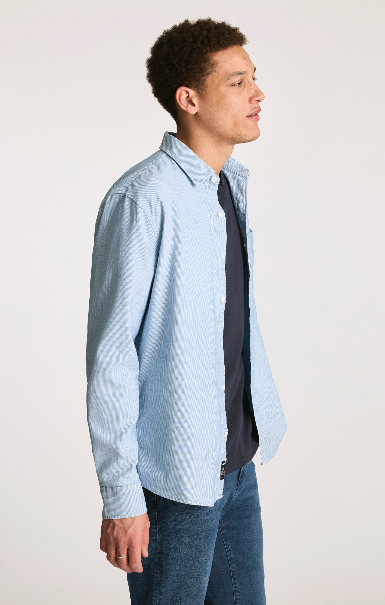 ONE POCKET BUTTON-UP SHIRT IN WHITE STRIPE INDIGO ZEMIN - Mavi Jeans
