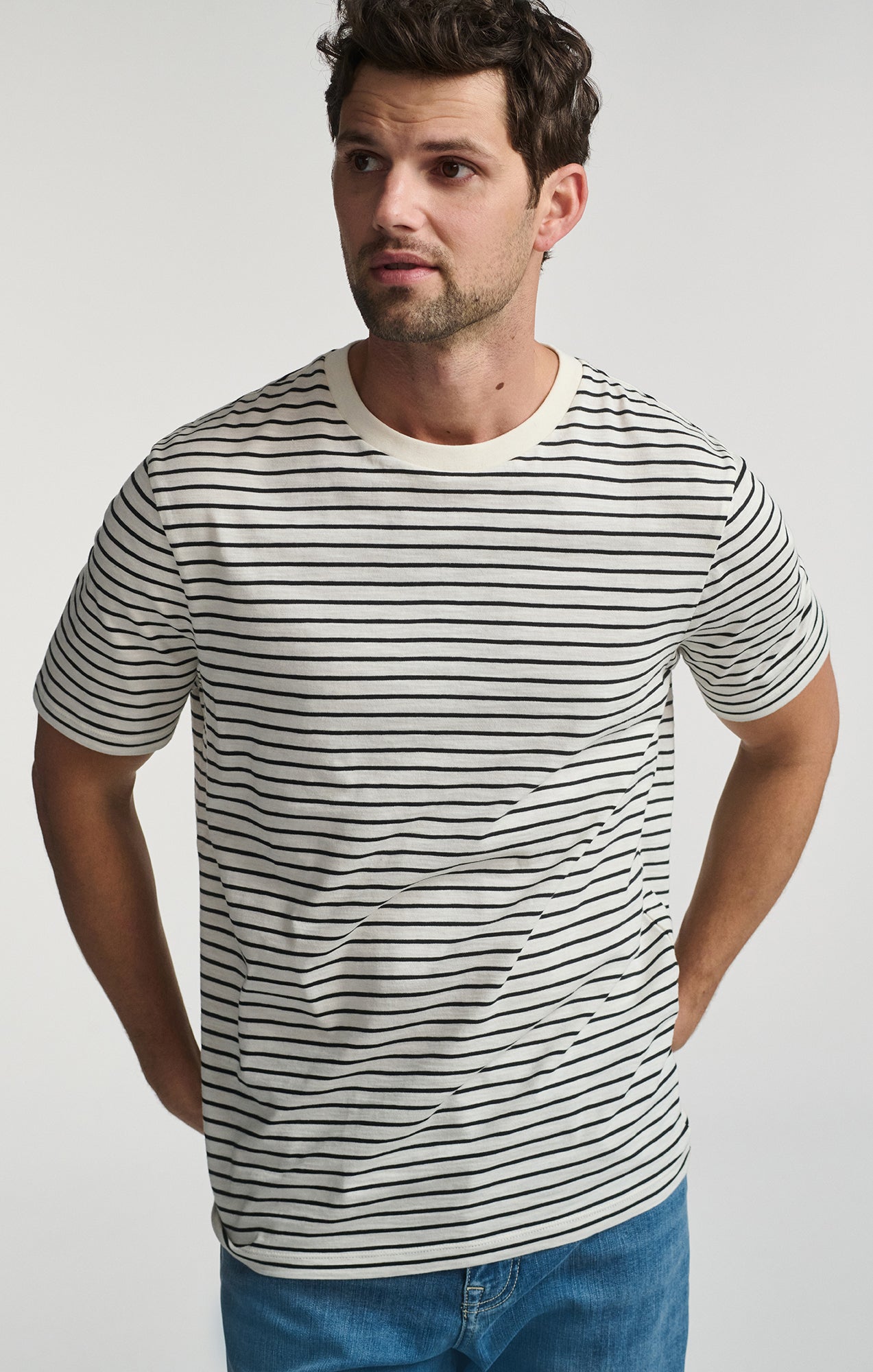 STRIPED SHORT SLEEVE CREW NECK T-SHIRT IN ANTIQUE WHITE - Mavi Jeans