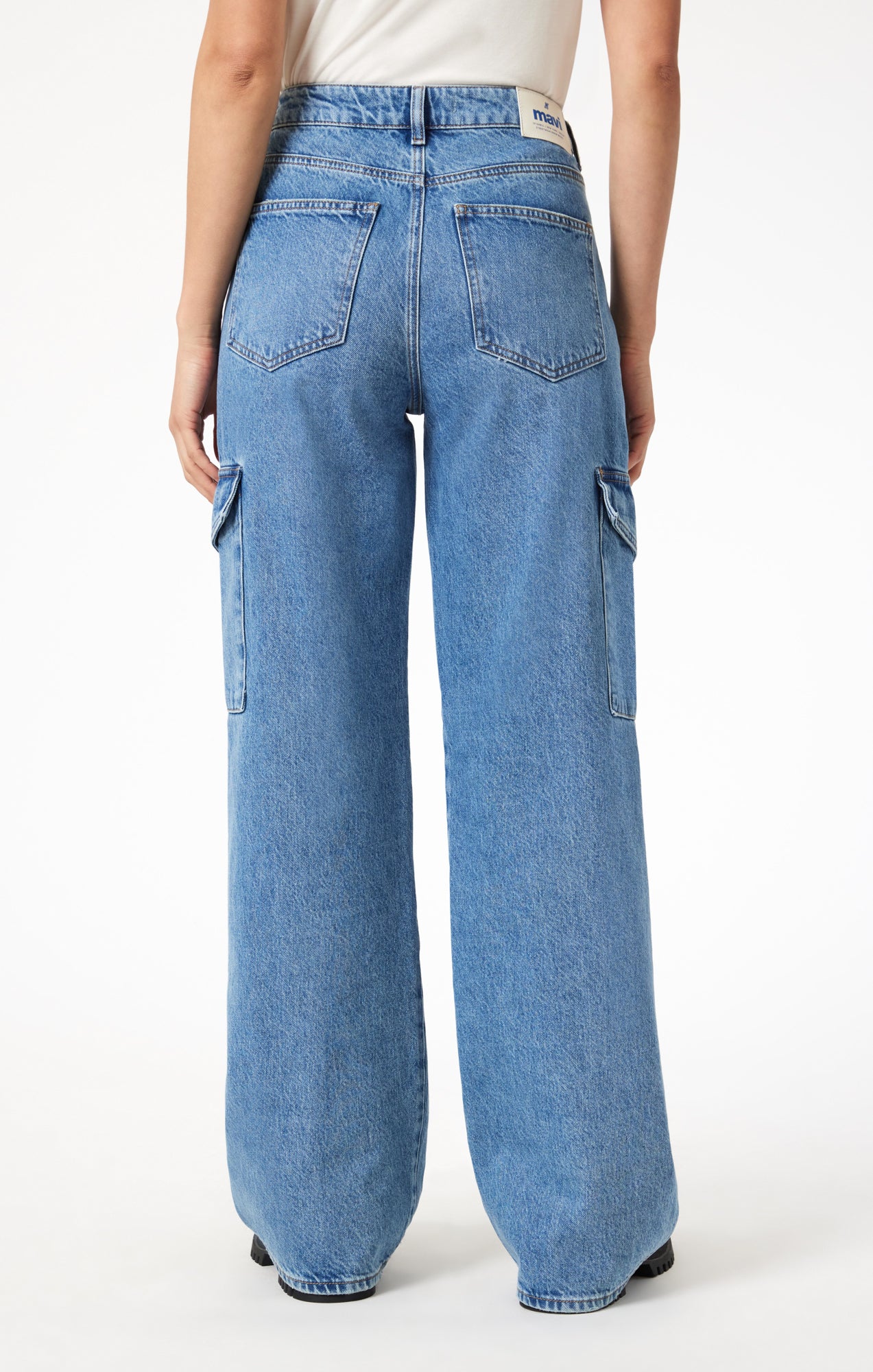 CARINA STRAIGHT LEG IN LIGHT USED STREET - Mavi Jeans