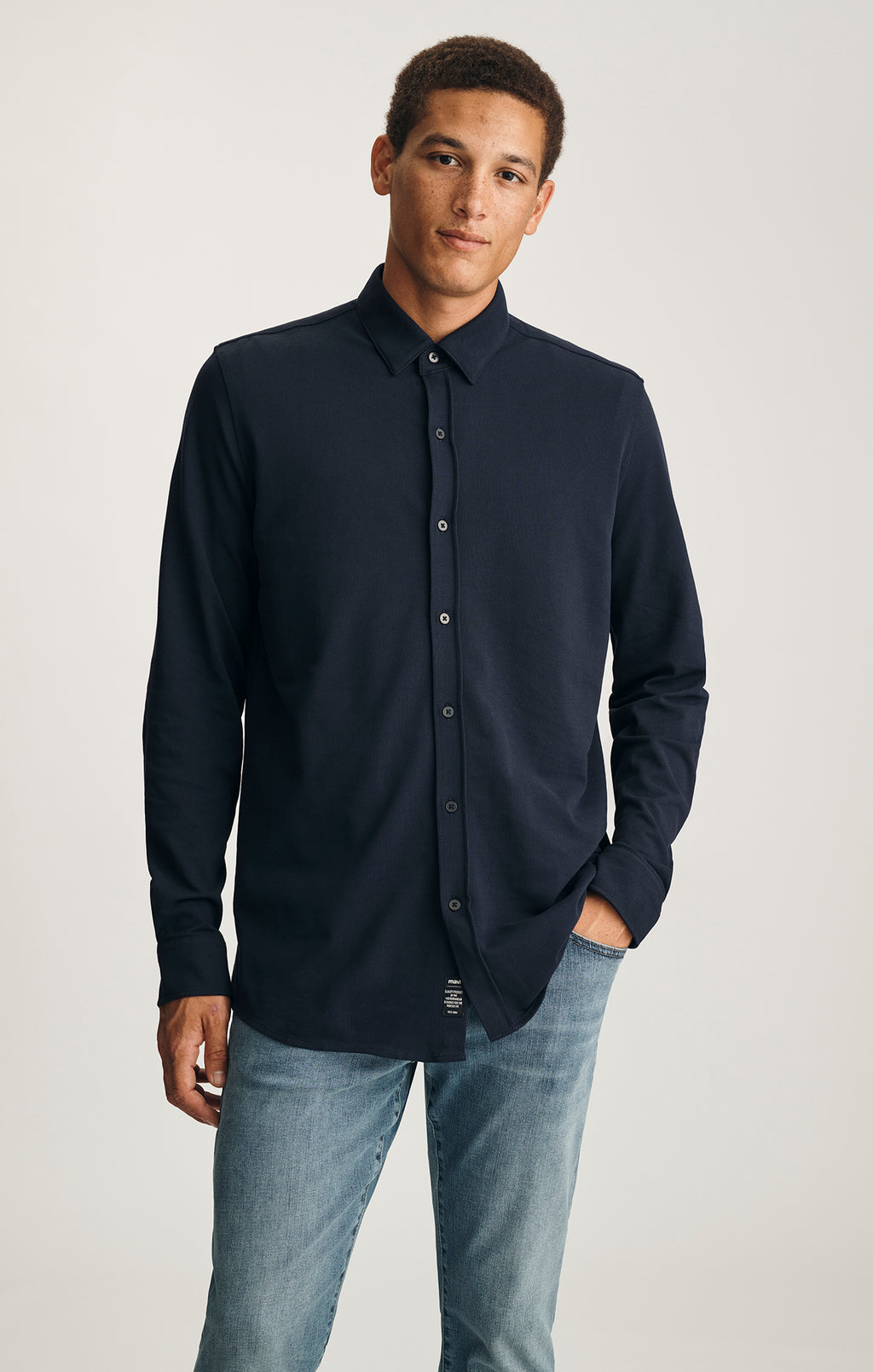 LONG SLEEVE BUTTON-UP SHIRT IN BARITONE BLUE