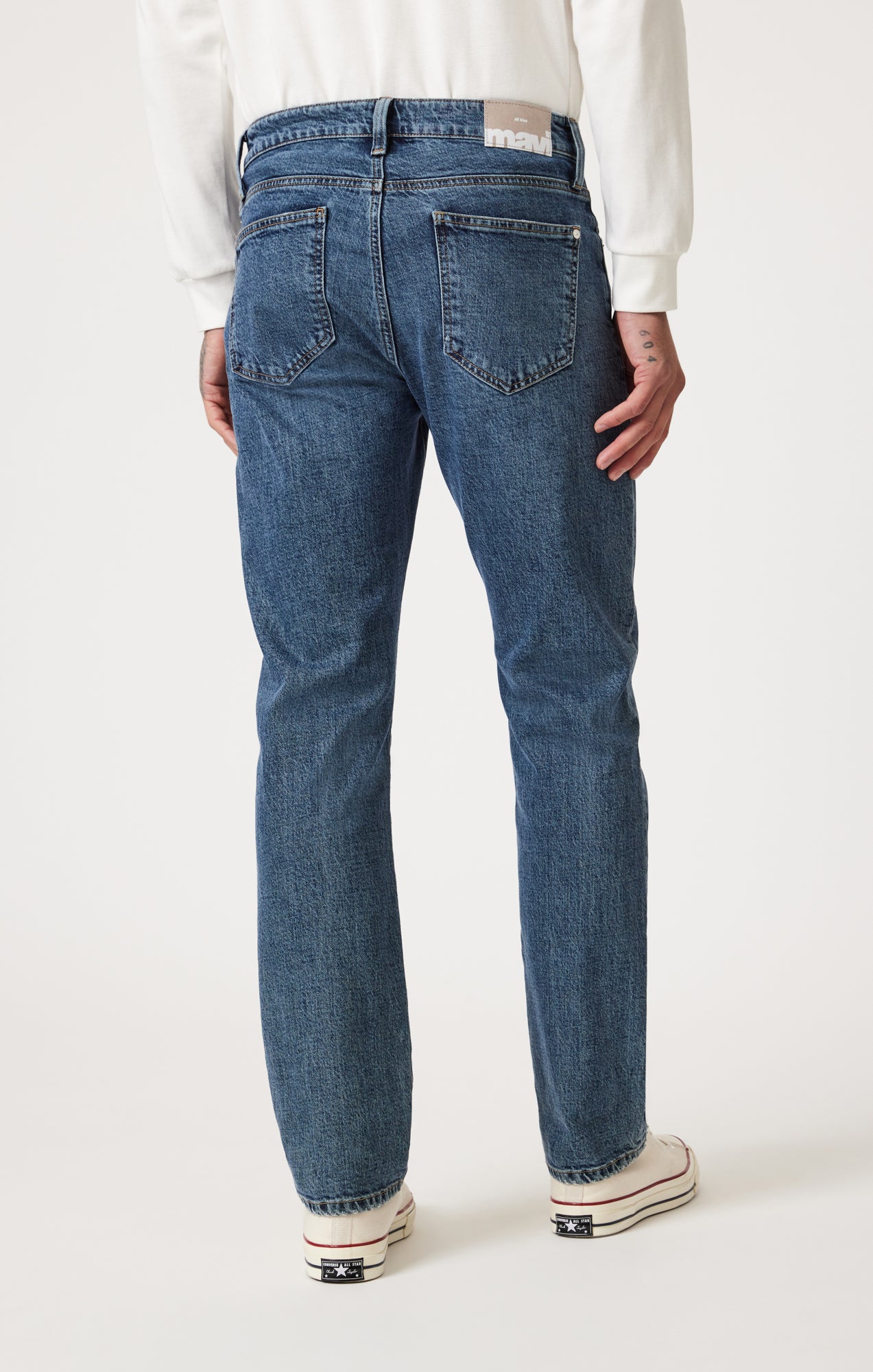 ZACH STRAIGHT LEG IN DARK FADED CLASSIC BLUE - Mavi Jeans